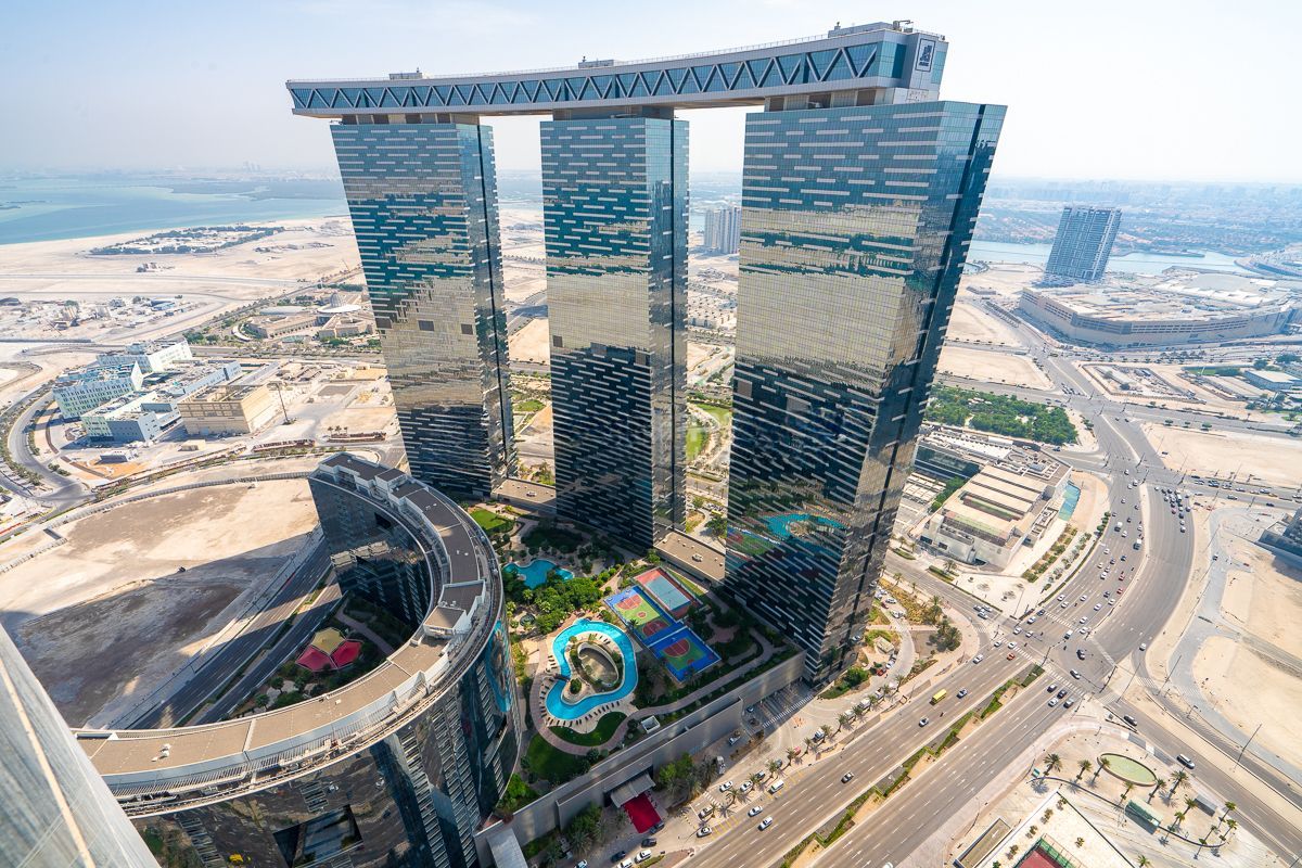 Sea and Skyline views | Corner 3BR | High Floor
