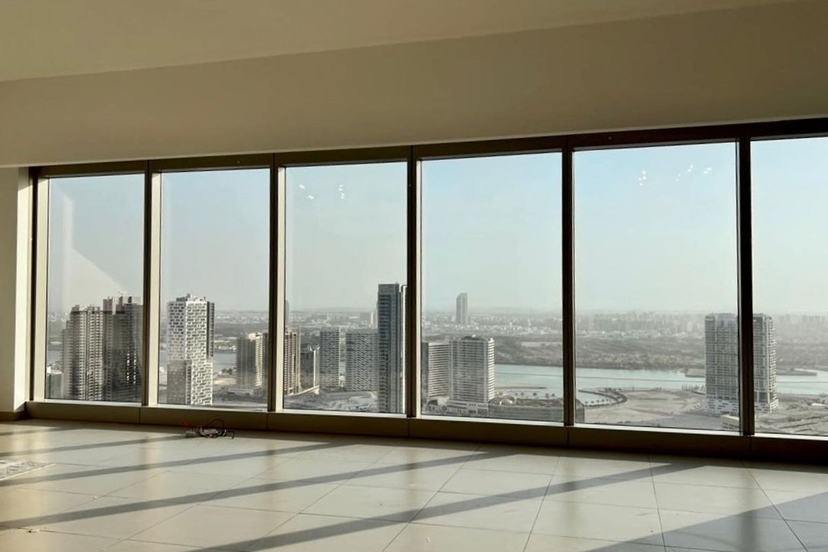 Sea and Skyline views | Corner 3BR | High Floor