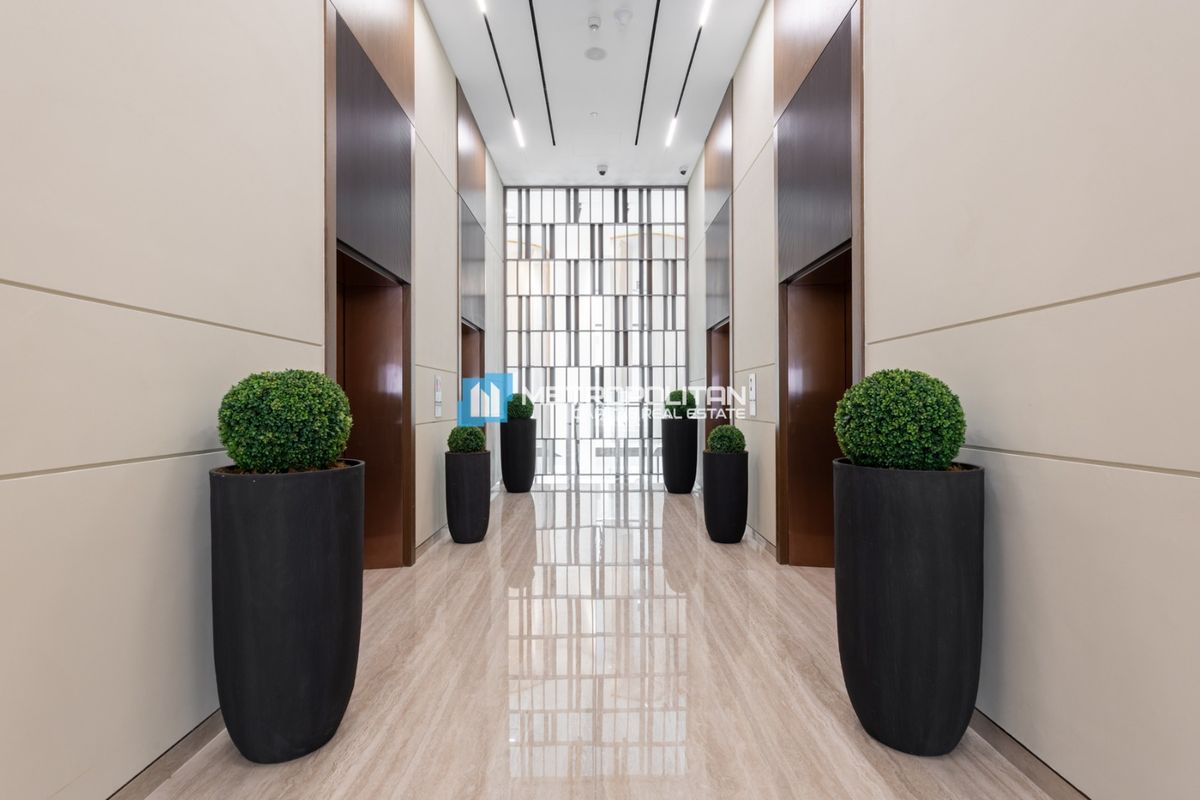ZERO AGENCY FEE | LARGE 1BR | MARINA & SEA VIEW