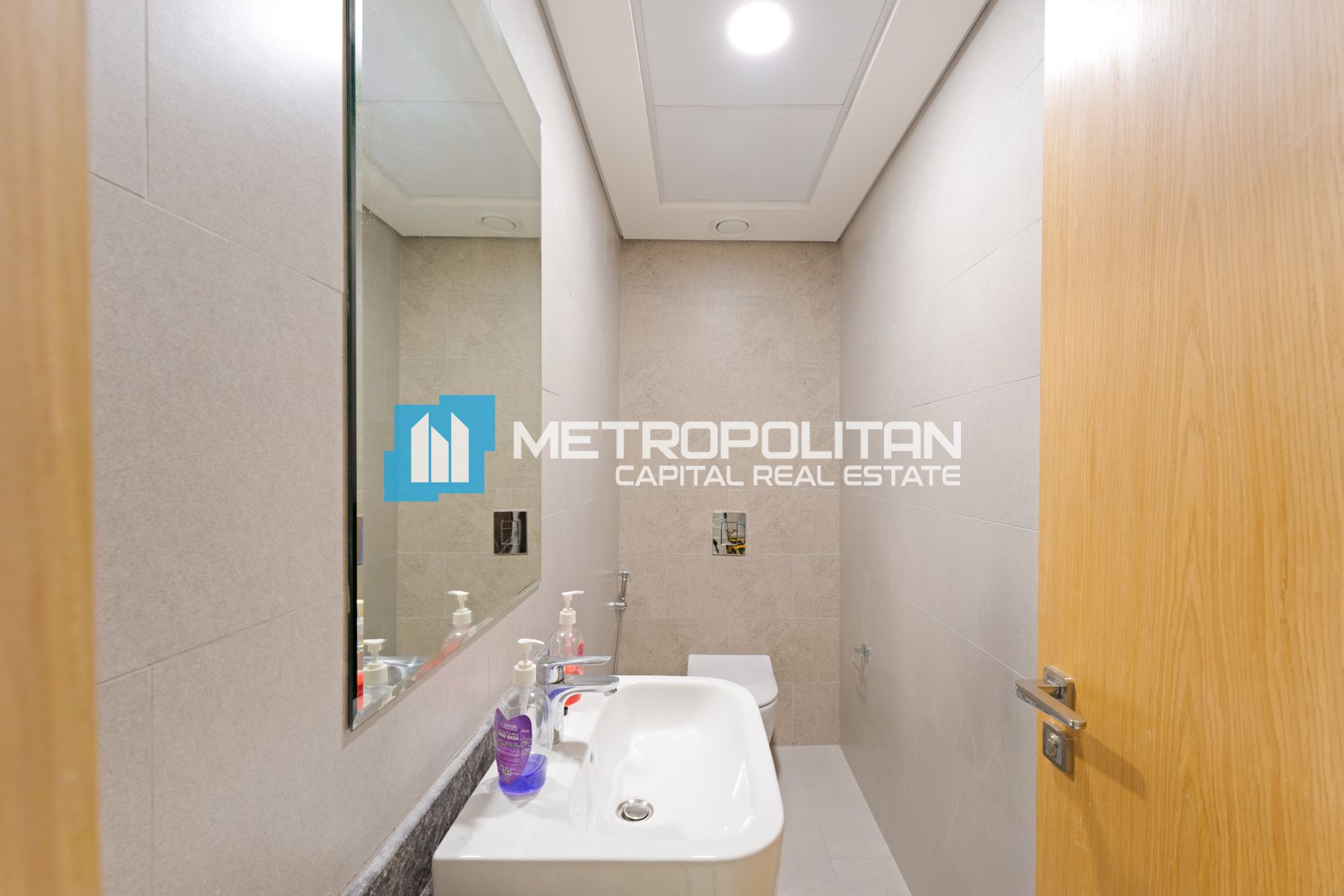 Mangrove View| Closed to amenities | 2 BR w/ Maids