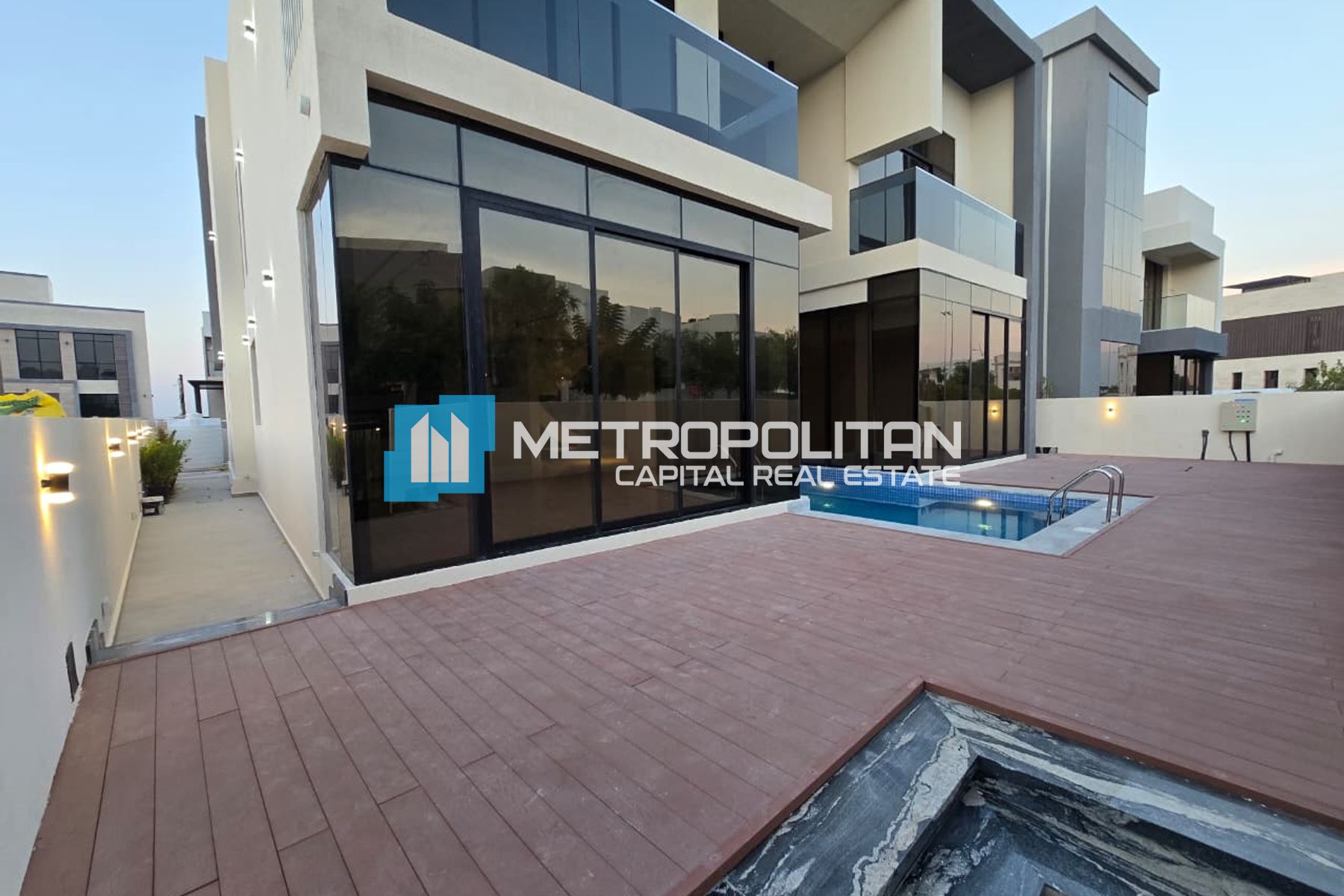 Single Row | Marina Water View | Ultra-Luxury