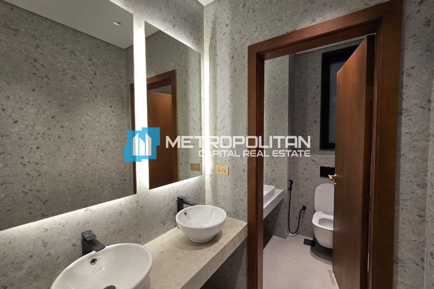 Single Row | Marina Water View | Ultra-Luxury