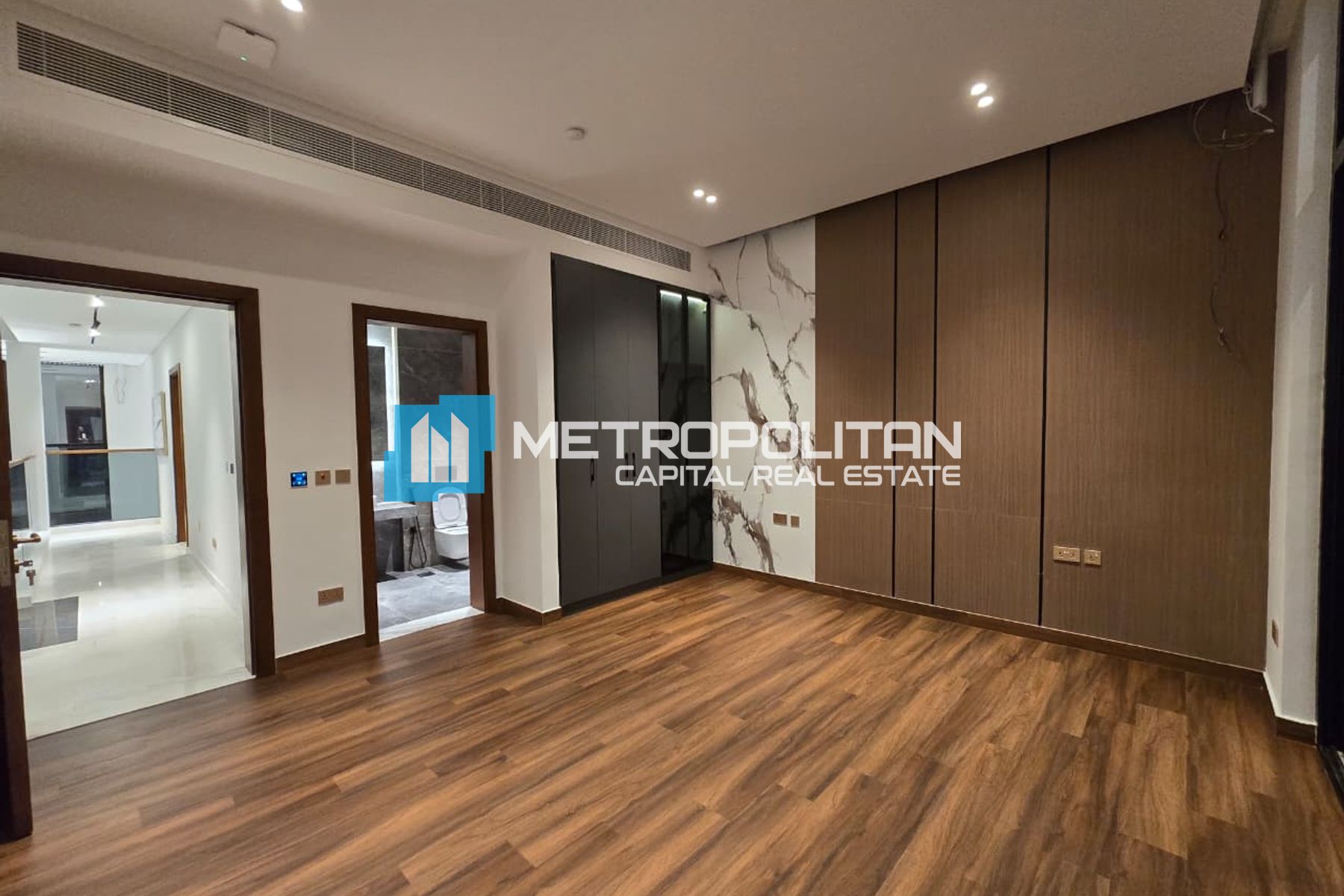 Single Row | Marina Water View | Ultra-Luxury