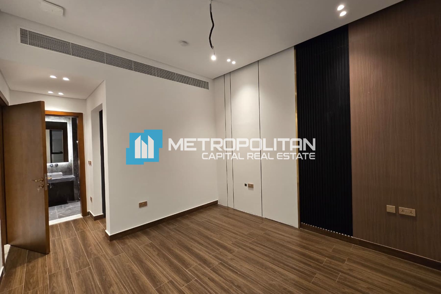 Single Row | Marina Water View | Ultra-Luxury