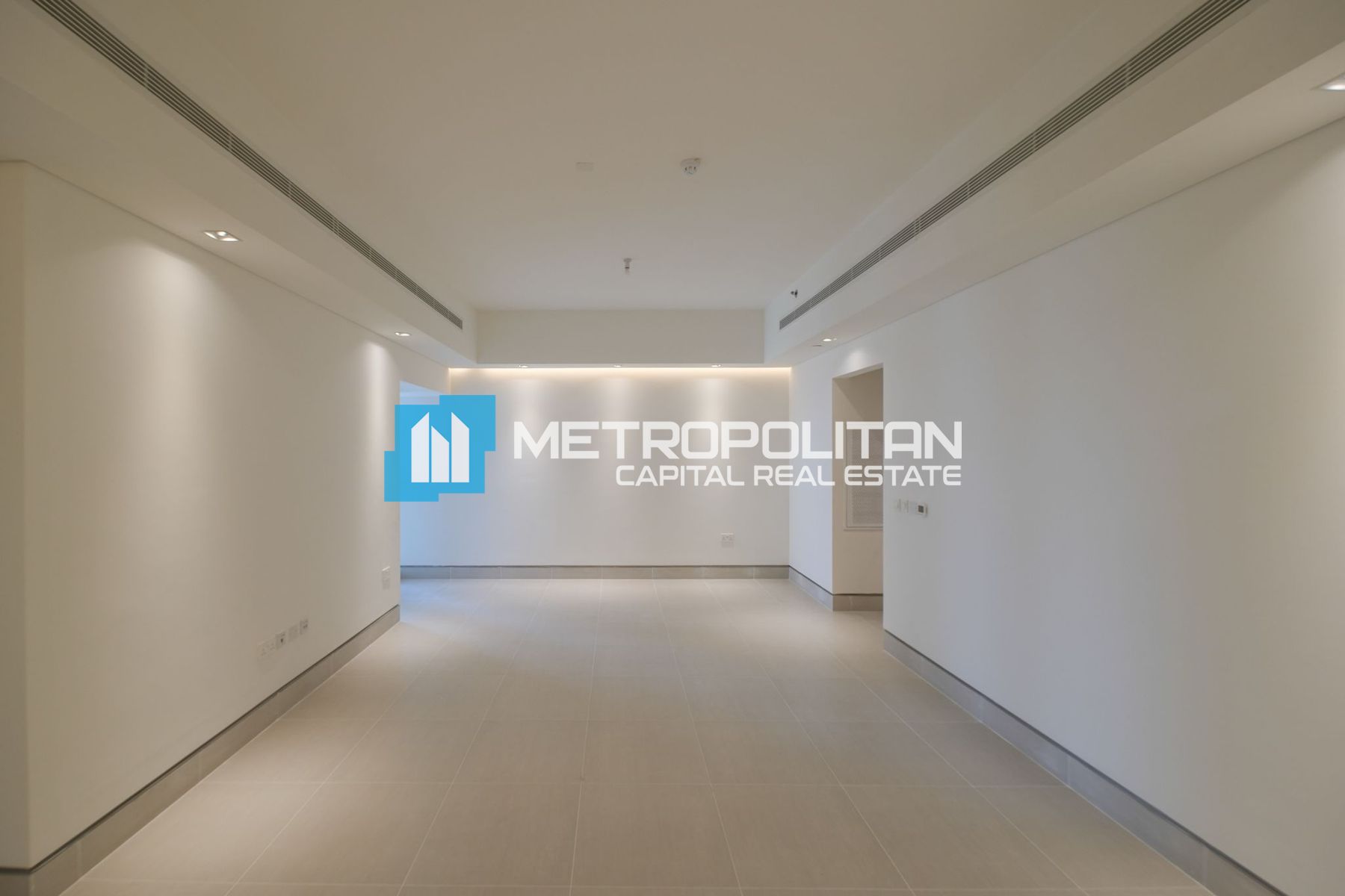Bright Corner Unit | High floor | Fully Furnished