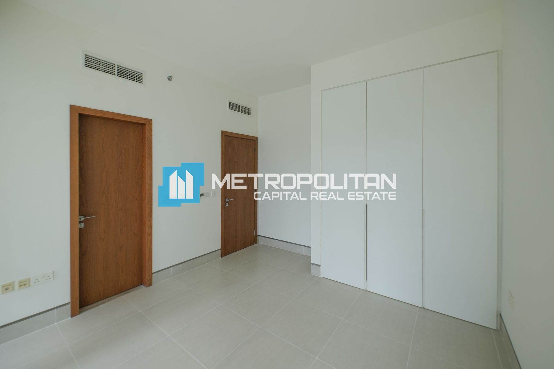 Bright Corner Unit | High floor | Fully Furnished