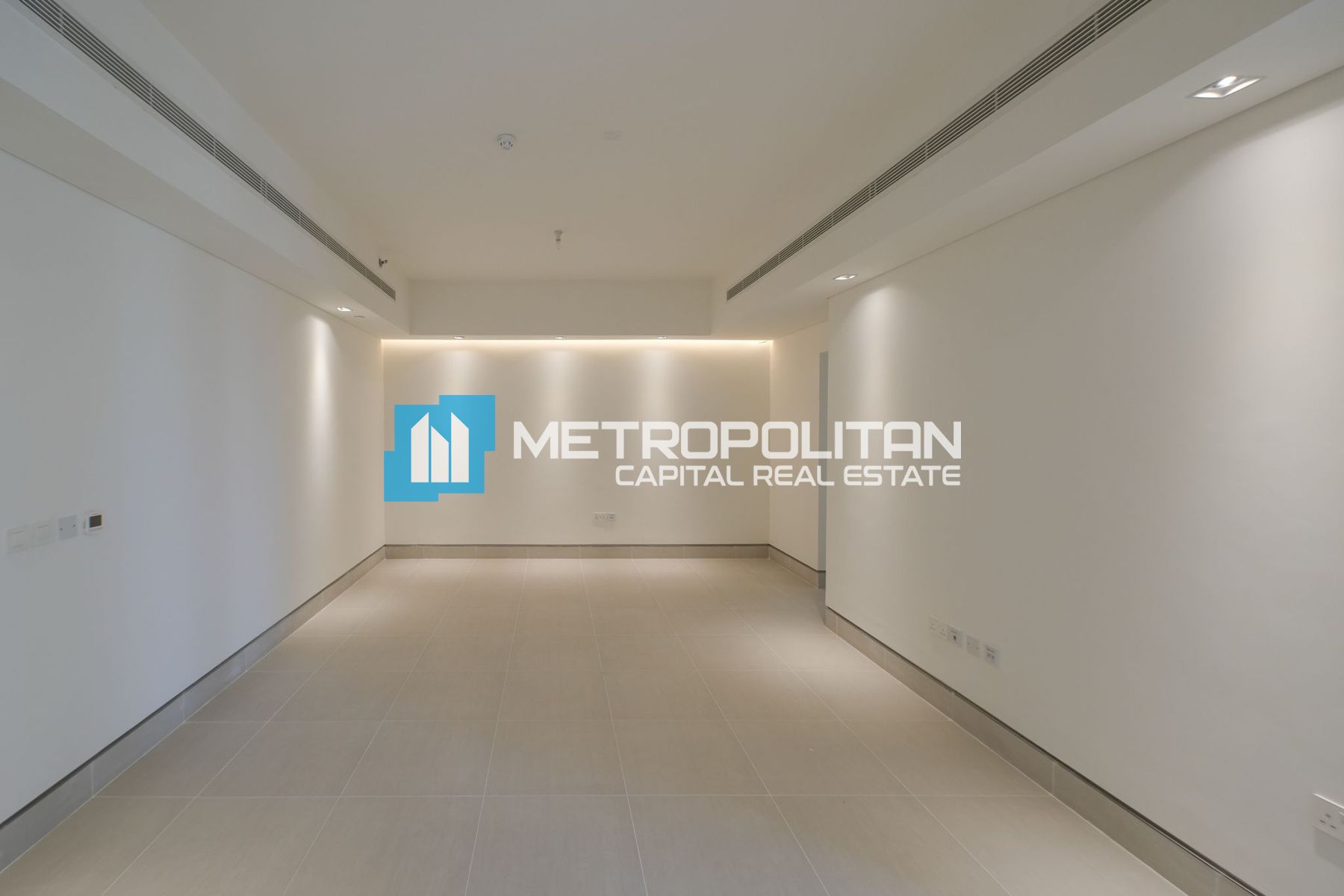 Bright Corner Unit | High floor | Fully Furnished