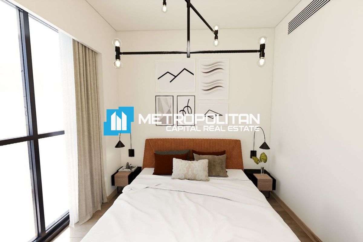 2BR w/ Balcony | Study Room | Close to Amenities