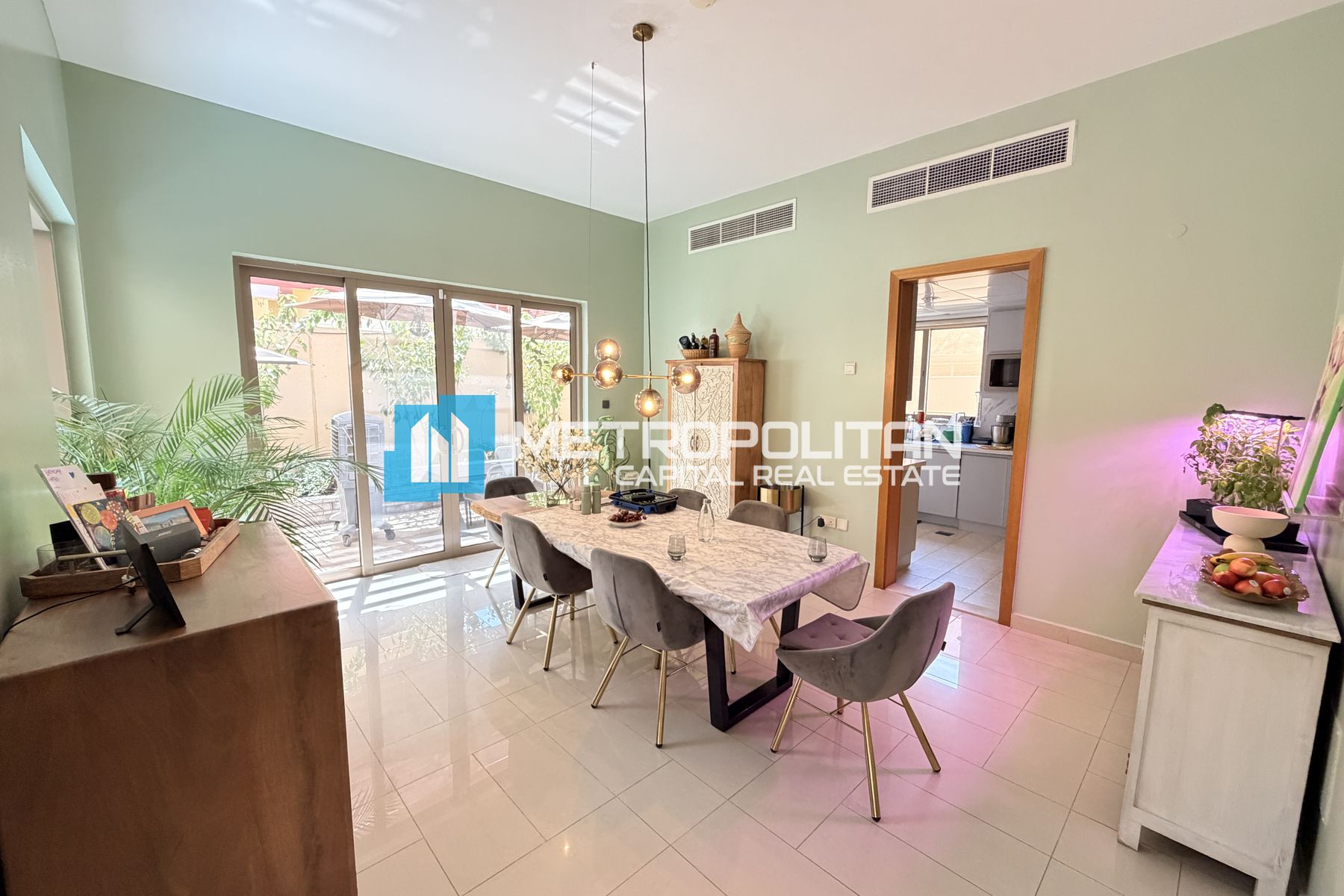 4BR Corner Villa | Private Pool and Garden |Vacant