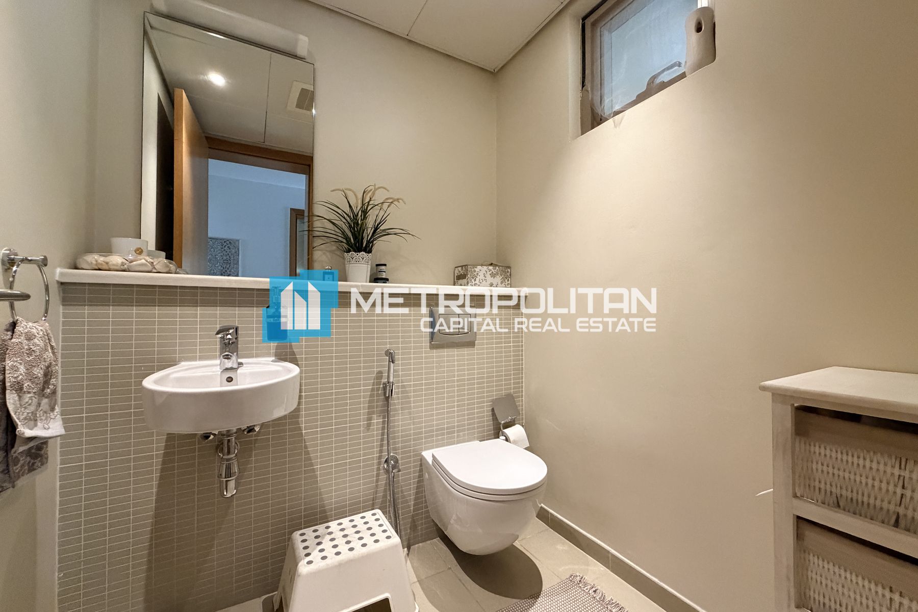 4BR Corner Villa | Private Pool and Garden |Vacant