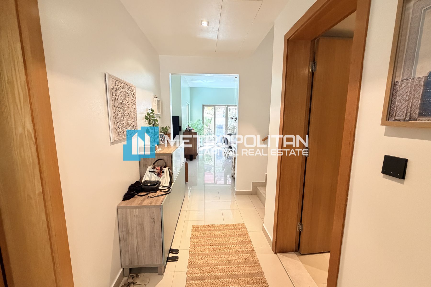 4BR Corner Villa | Private Pool and Garden |Vacant