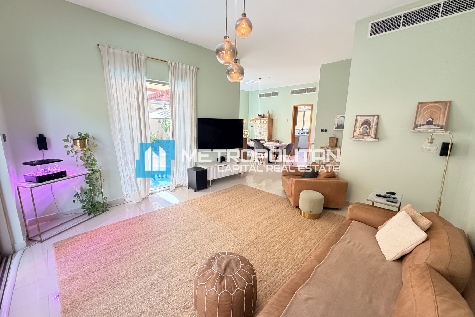 4BR Corner Villa | Private Pool and Garden |Vacant
