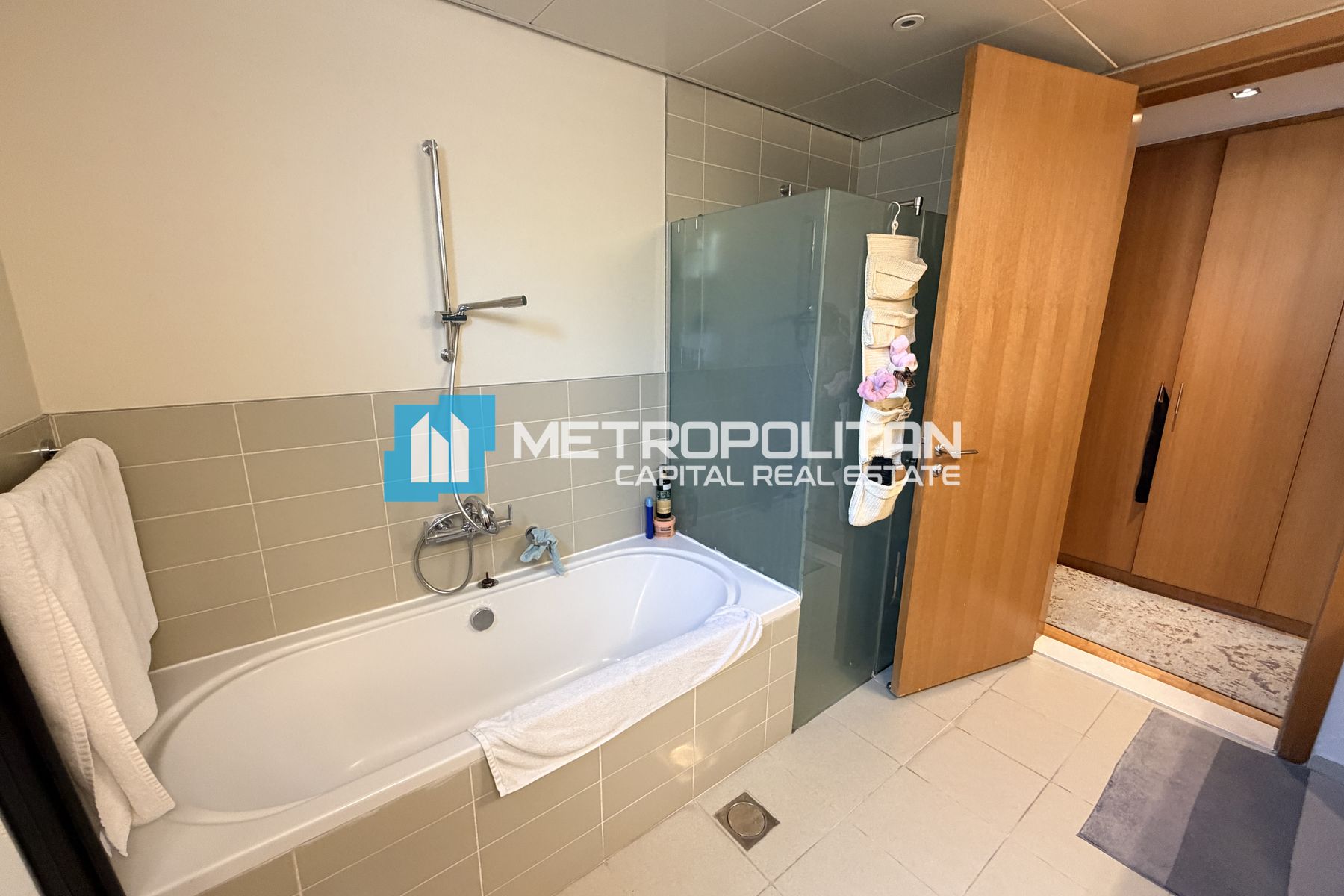 4BR Corner Villa | Private Pool and Garden |Vacant
