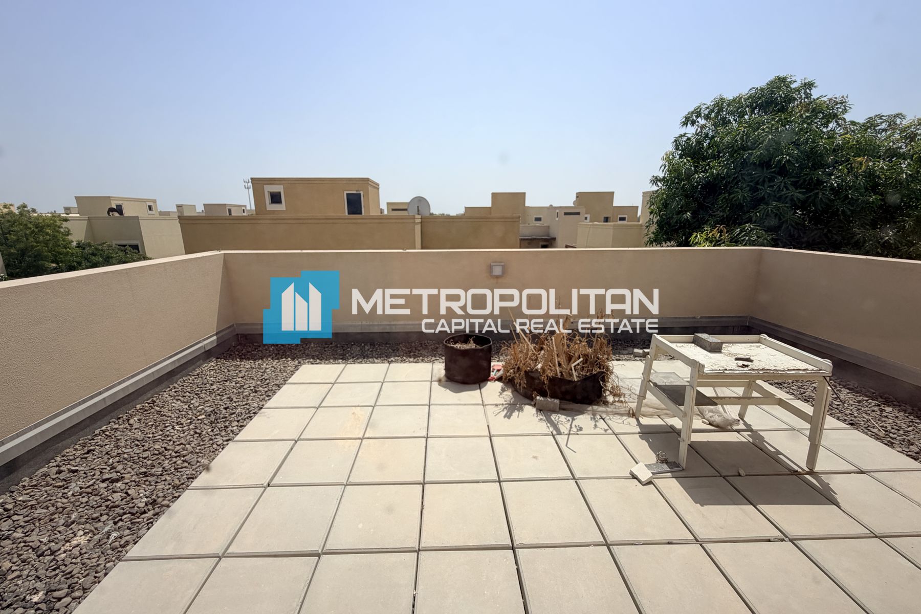 4BR Corner Villa | Private Pool and Garden |Vacant