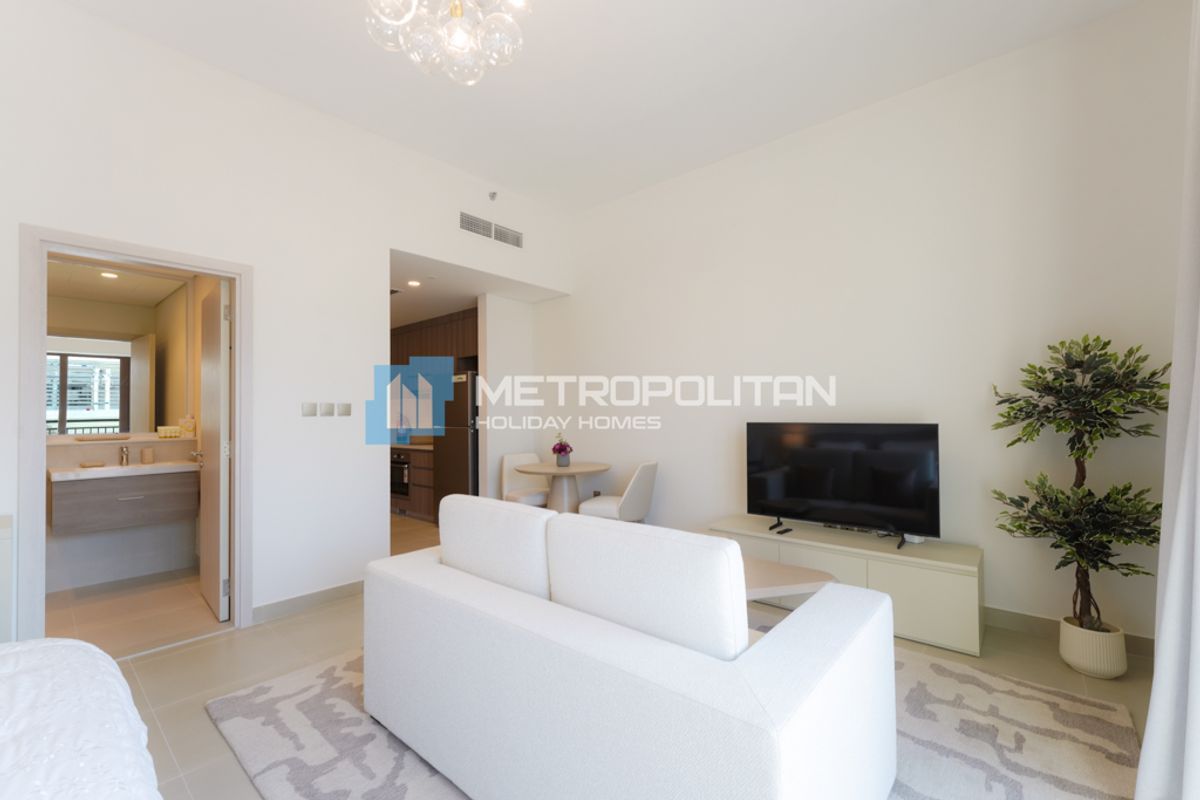 Fully Furnished Unit | Sea World View | Prime Area