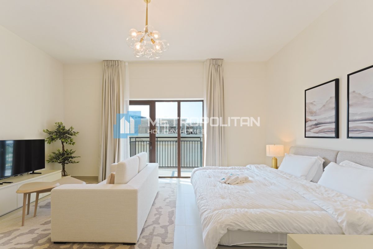 Fully Furnished Unit | Sea World View | Prime Area