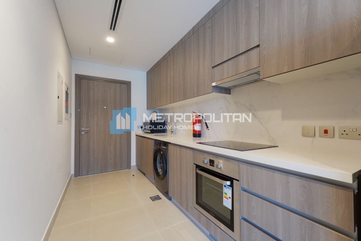 Fully Furnished Unit | Sea World View | Prime Area