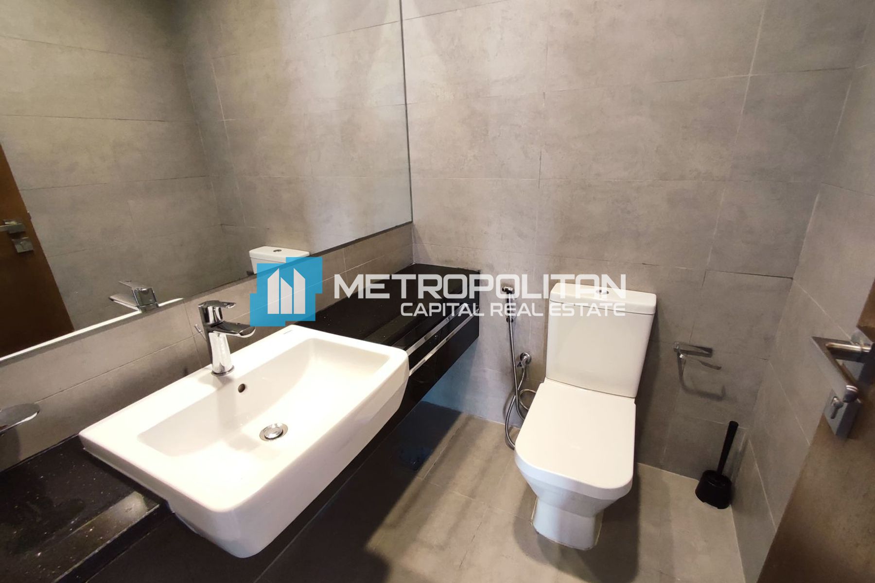 Mangrove View | 1BR with Balcony | Well Maintained
