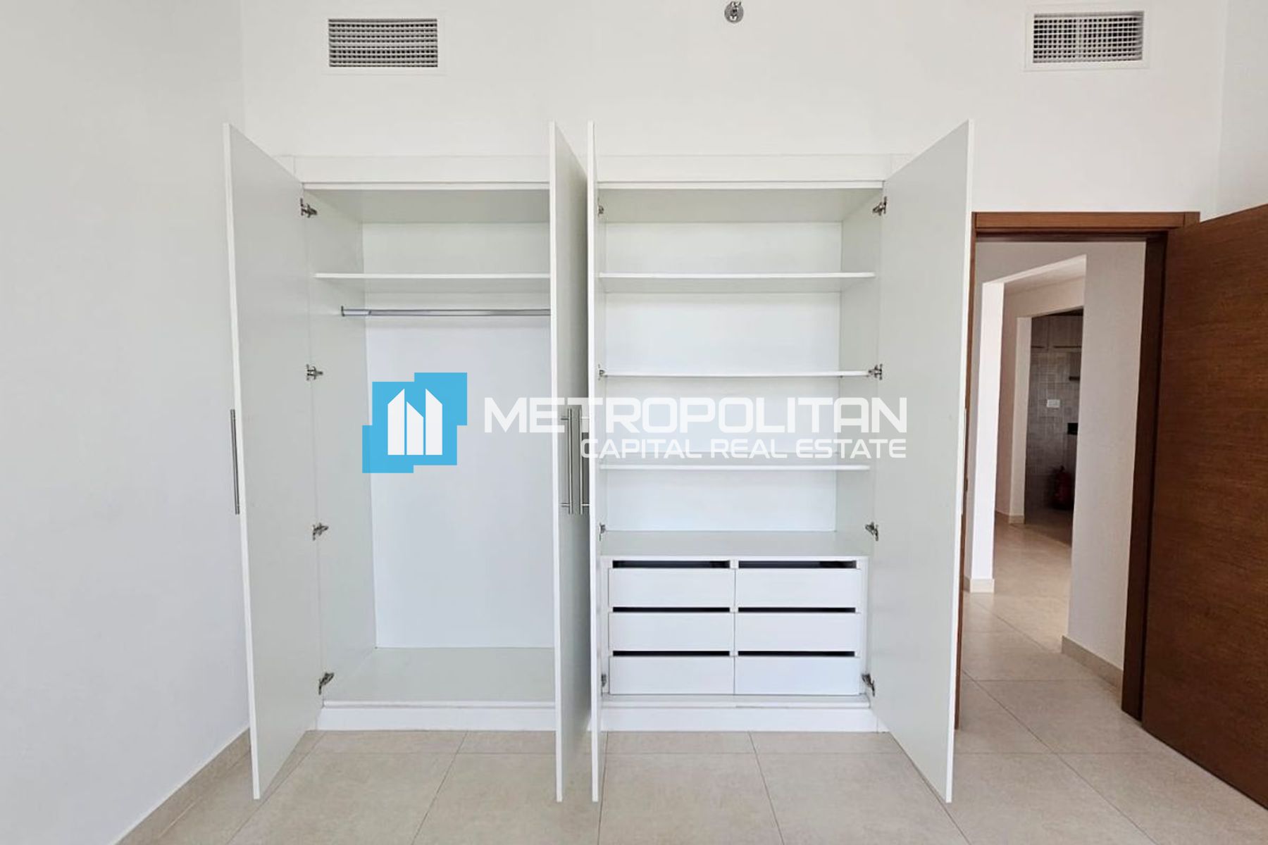 Full Golf View | High Floor | High End Finishes