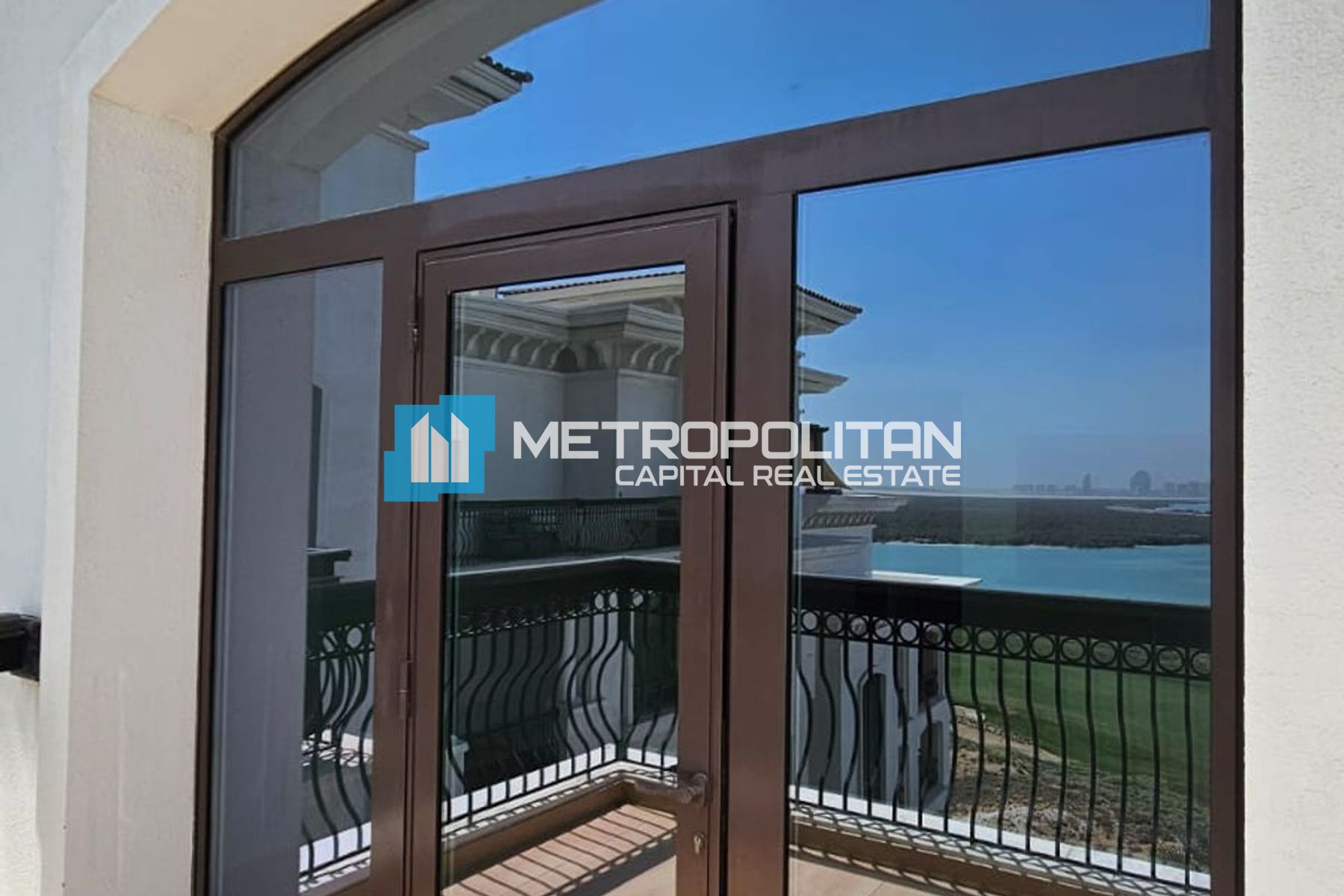 Full Golf View | High Floor | High End Finishes