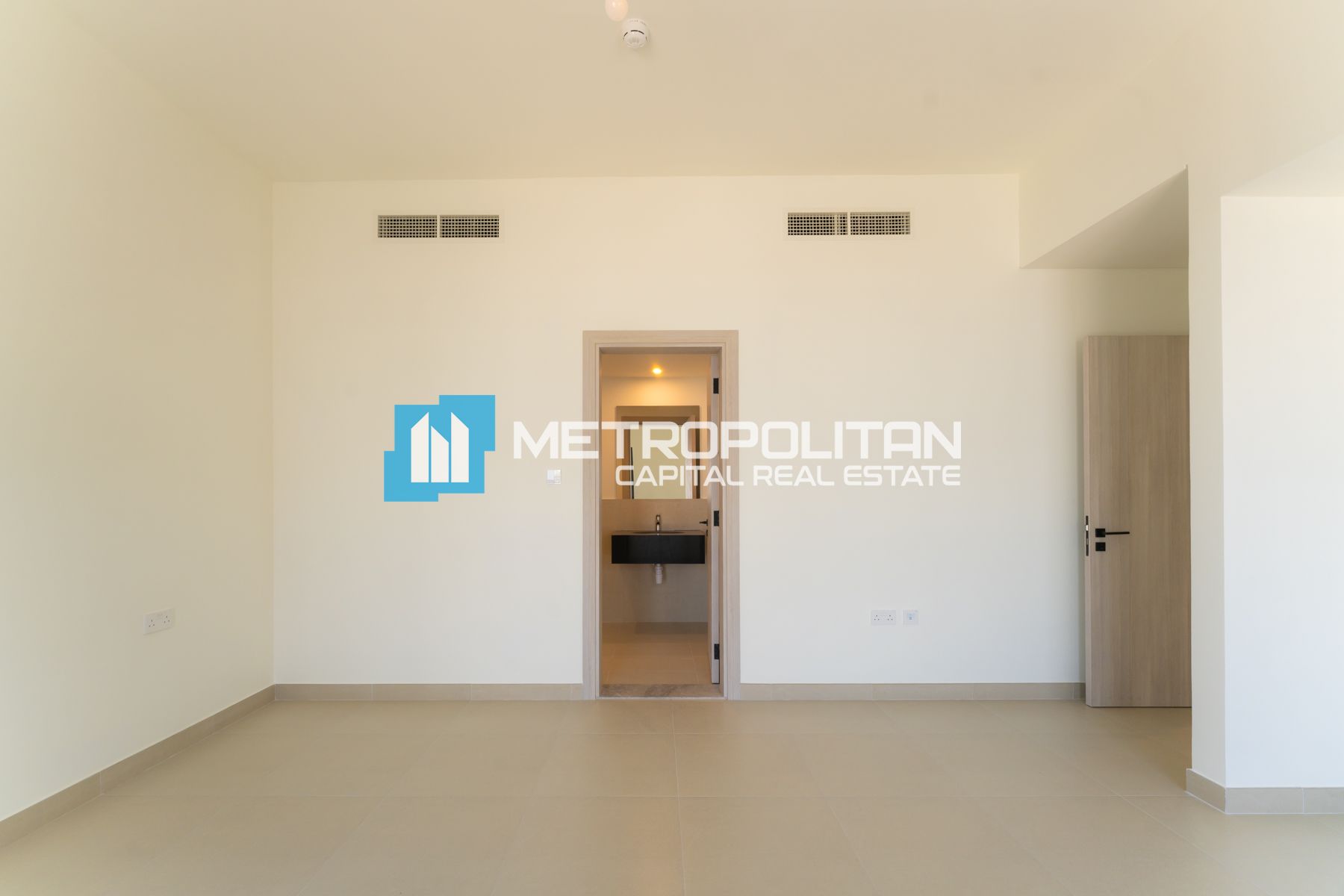 Ready To Move | 5BR with Maid | Stunning View