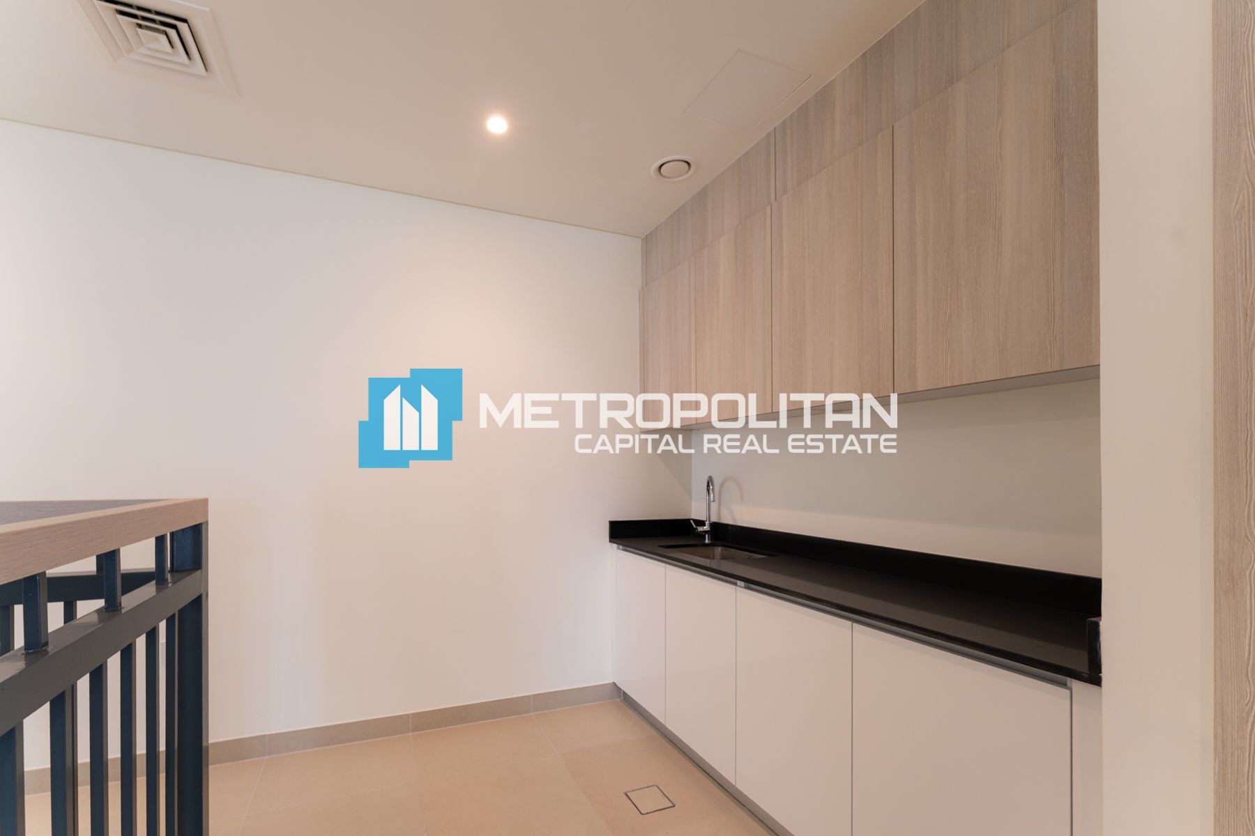 Ready To Move | 5BR with Maid | Stunning View