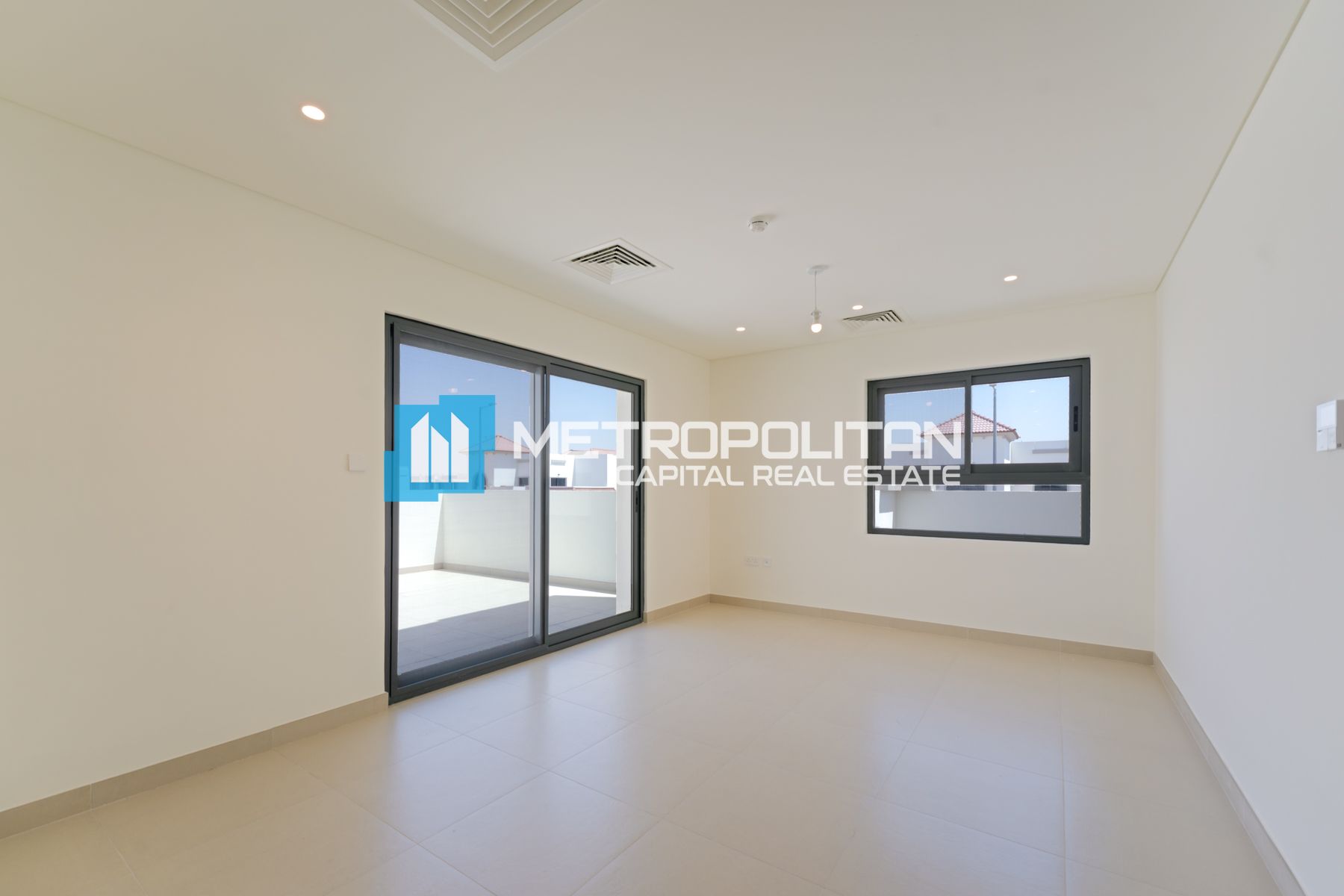 Ready To Move | 5BR with Maid | Stunning View