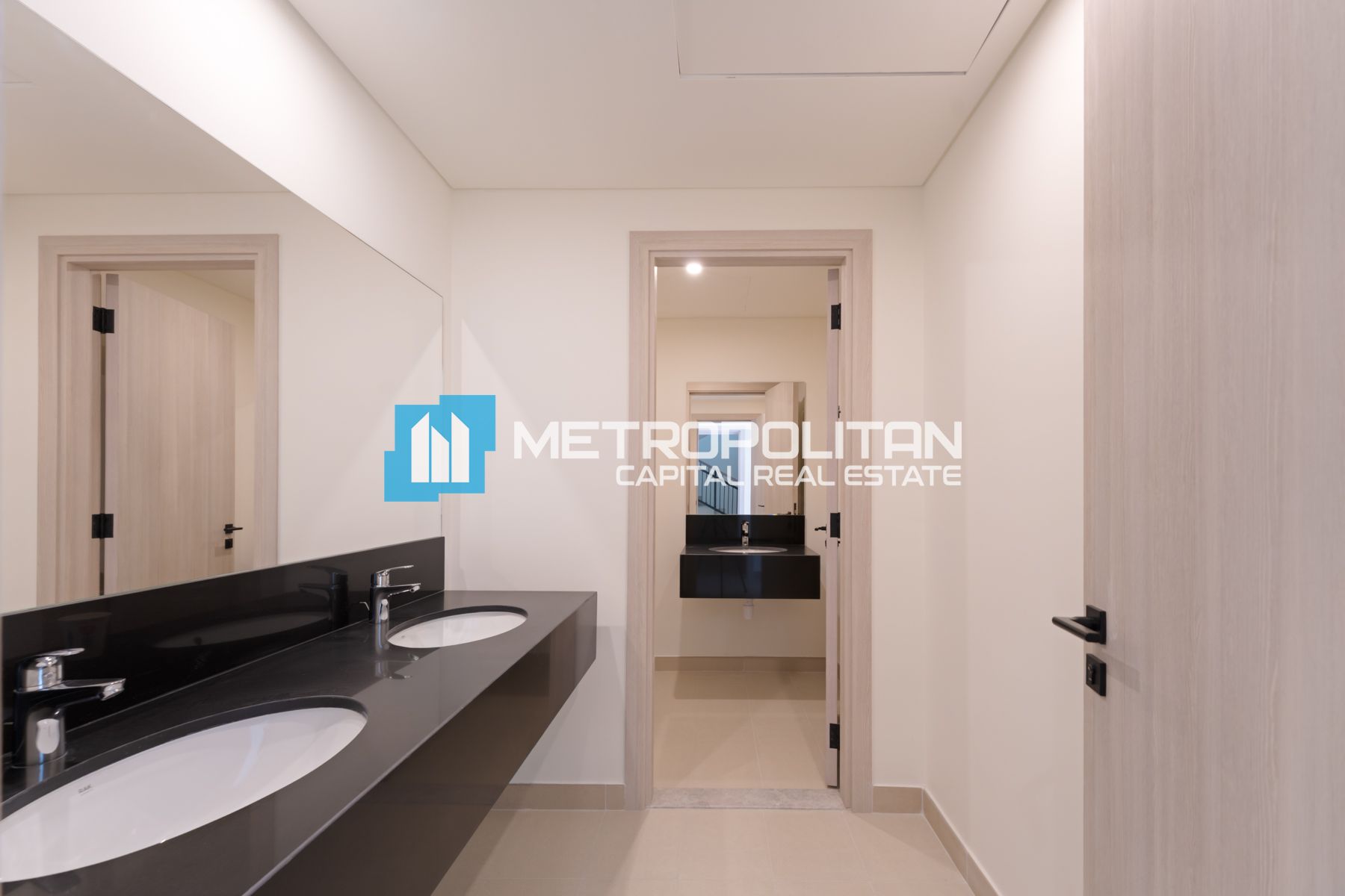 Ready To Move | 5BR with Maid | Stunning View