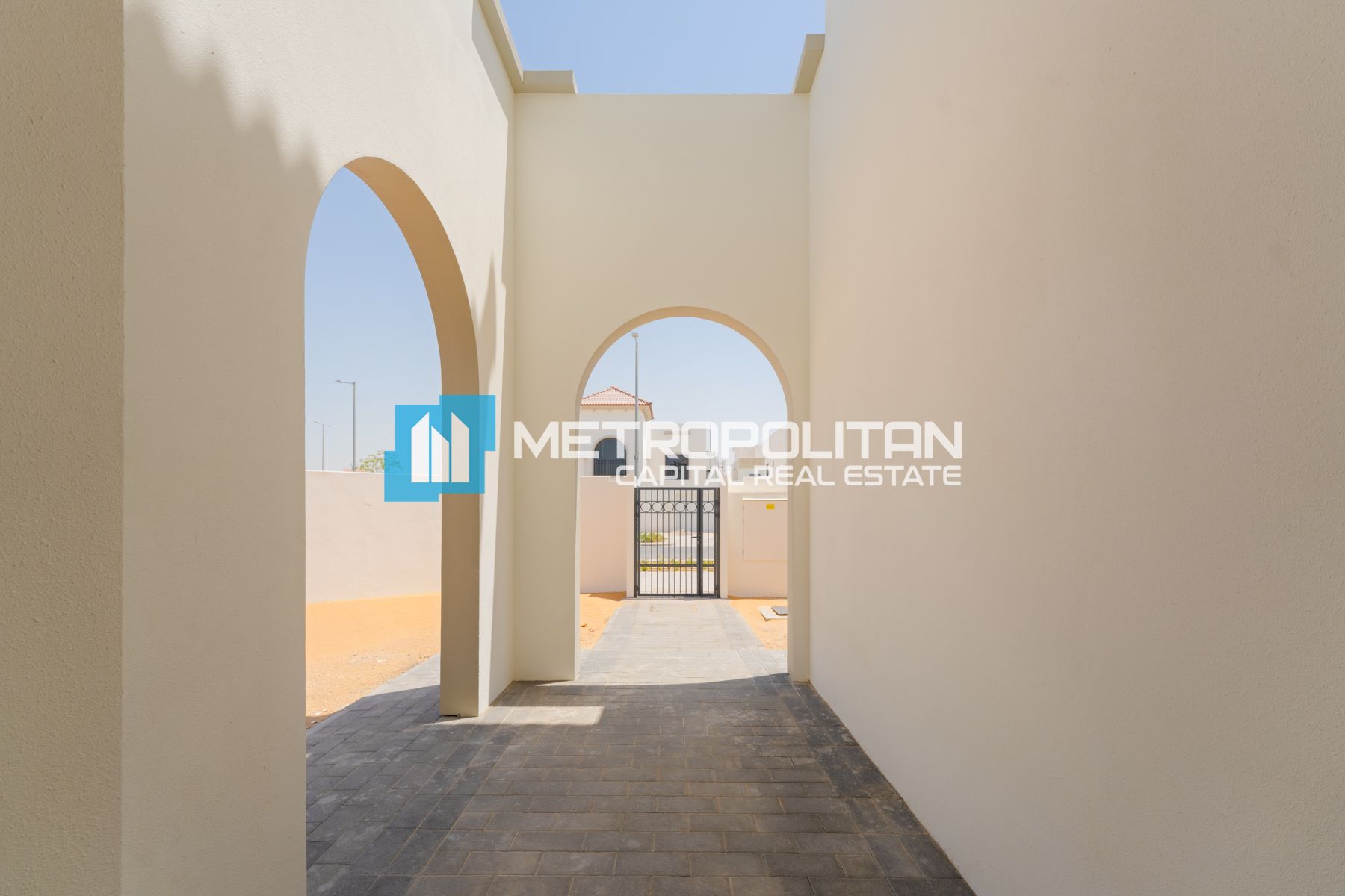 Ready To Move | 5BR with Maid | Stunning View