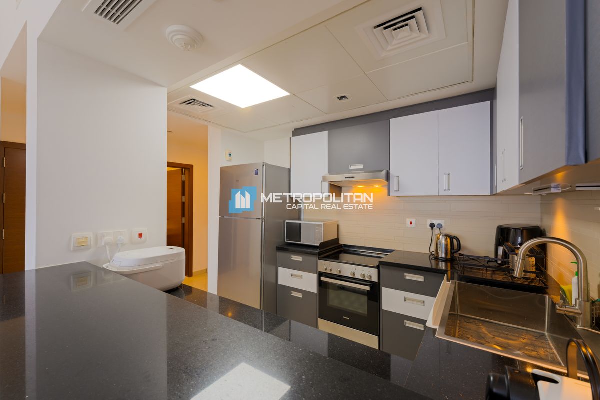 Skyline View | High Floor 1BR w/ Study | Furnished