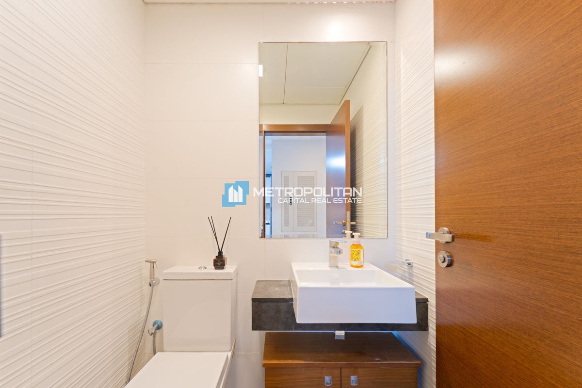 Skyline View | High Floor 1BR w/ Study | Furnished