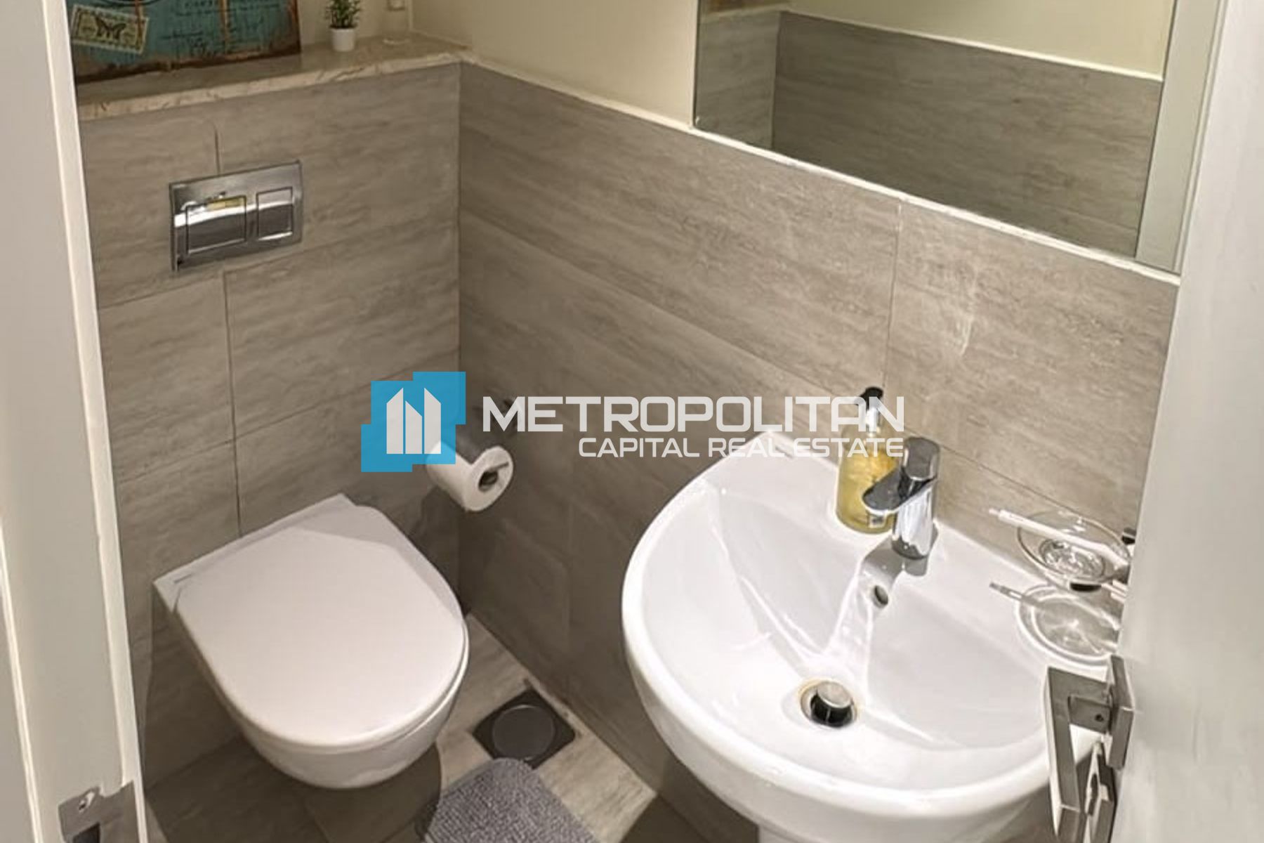 Mall View | High Floor 1BR | Well Maintained Unit