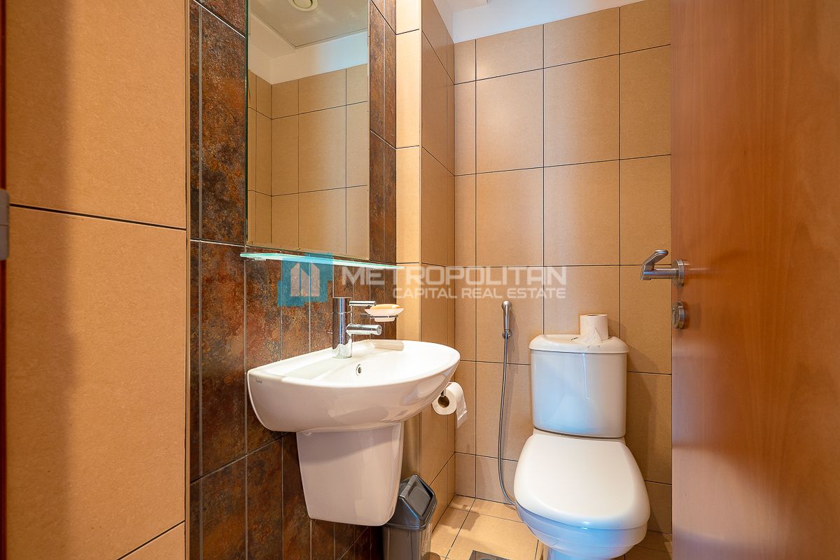 Sea view | Furnished | Corner Unit | Upgraded 1BR