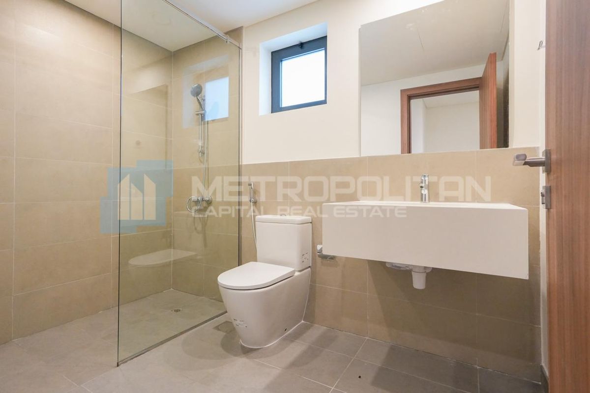 Resale 5BR+M | Single Row | Study Room | Corner