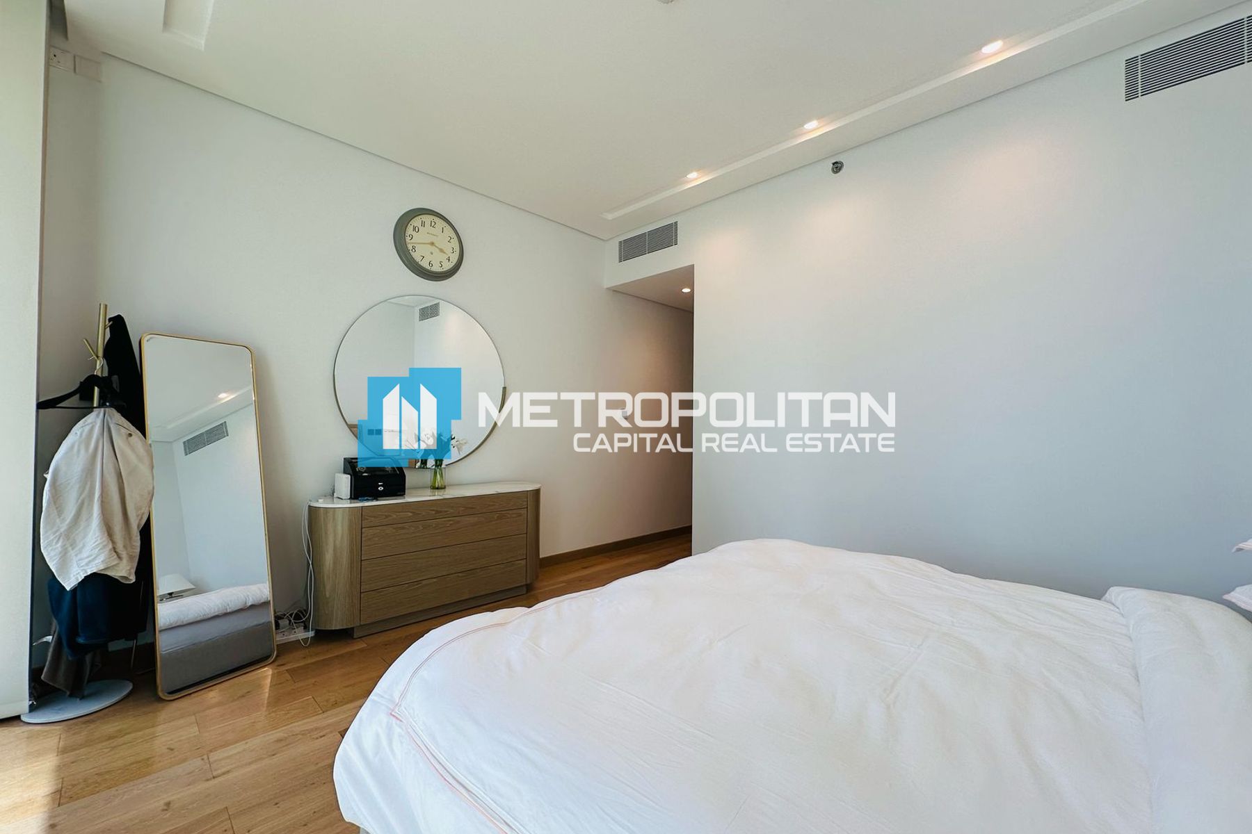 Corner 2BR+M | Large Balcony | High End Amenities