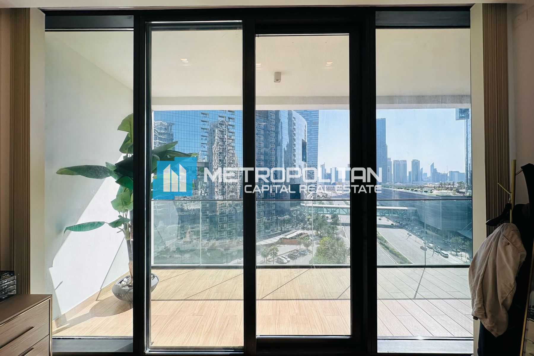 Corner 2BR+M | Large Balcony | High End Amenities