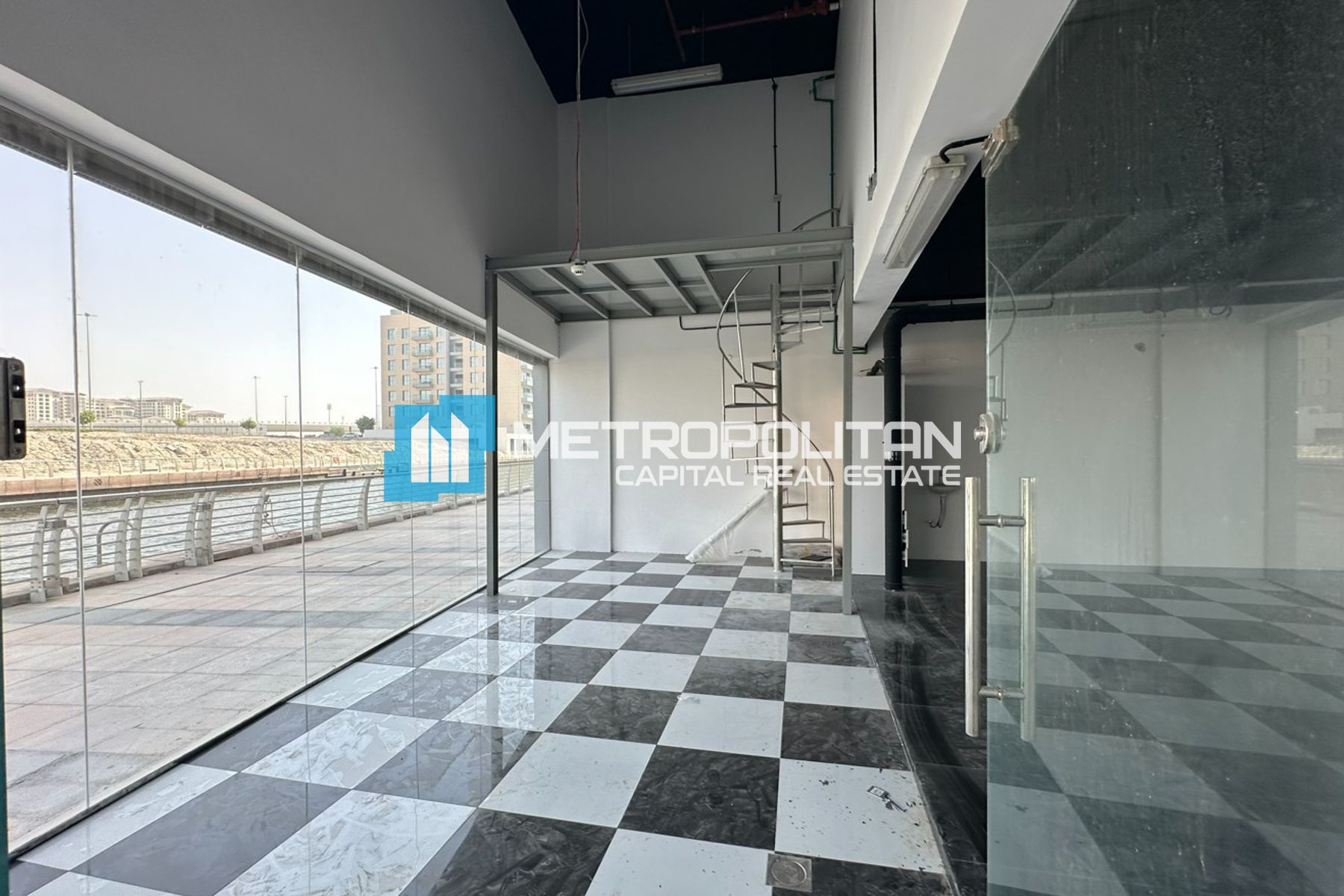 Vacant Shop | Fully Fitted | Waterfront Location