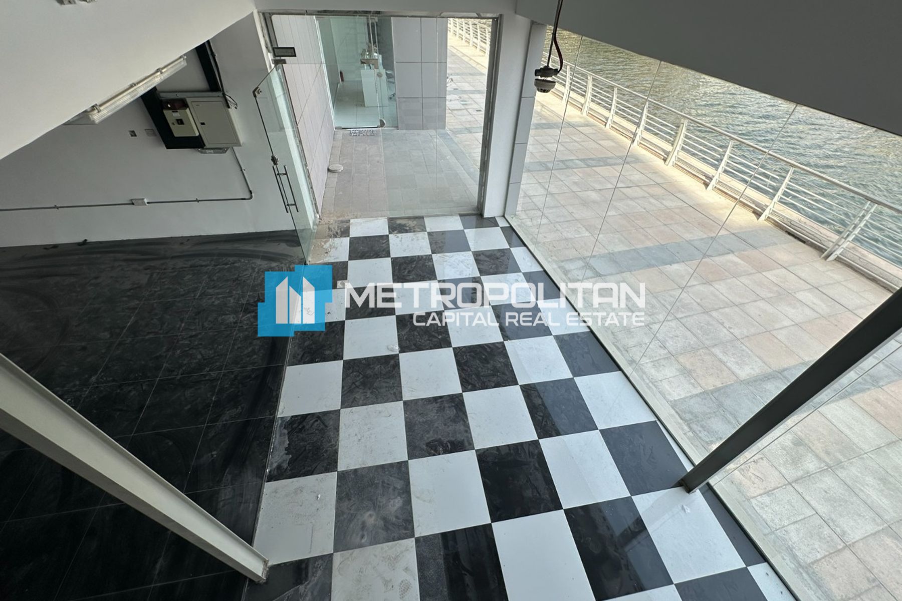 Vacant Shop | Fully Fitted | Waterfront Location