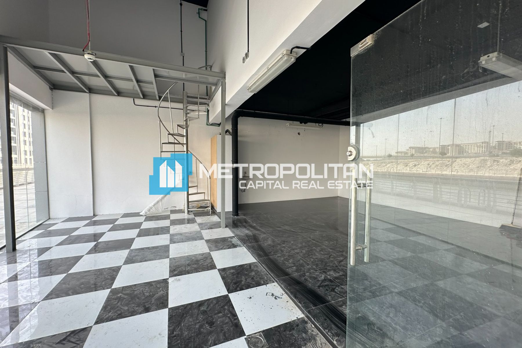 Vacant Shop | Fully Fitted | Waterfront Location