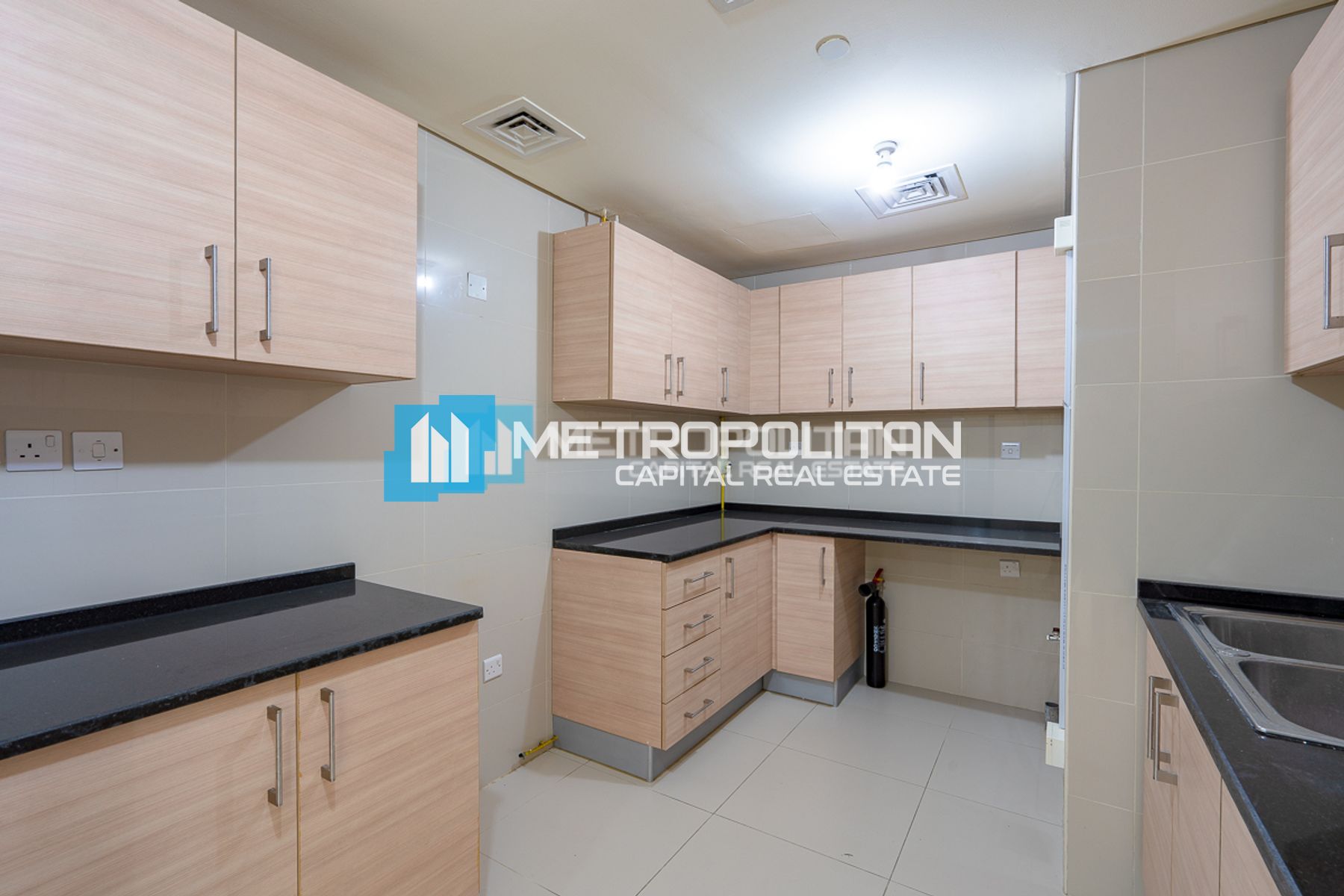 1BR with Storage | High Floor | Close to Amenities