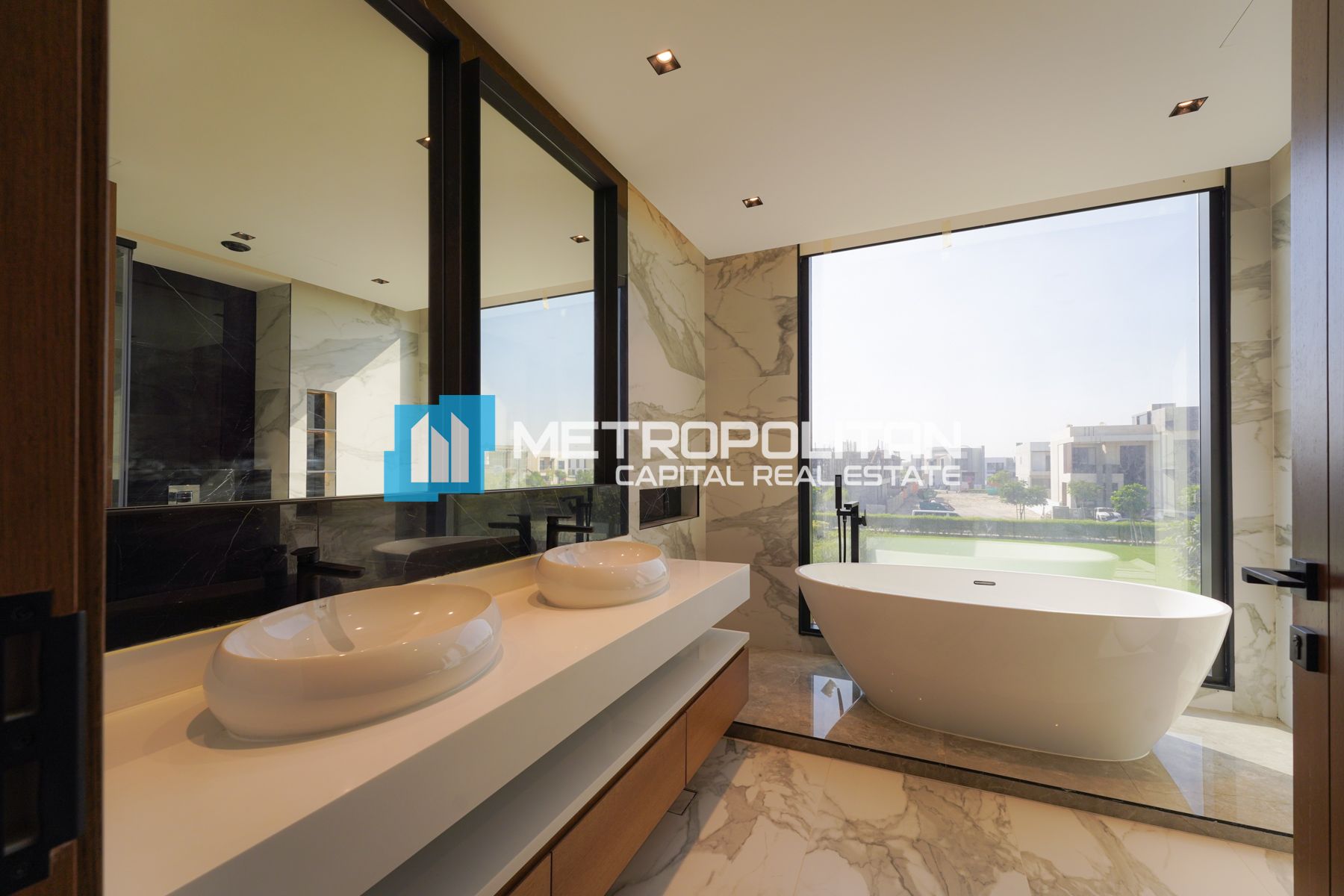 Single Row |Stunning View | Ultra-Luxury | Terrace