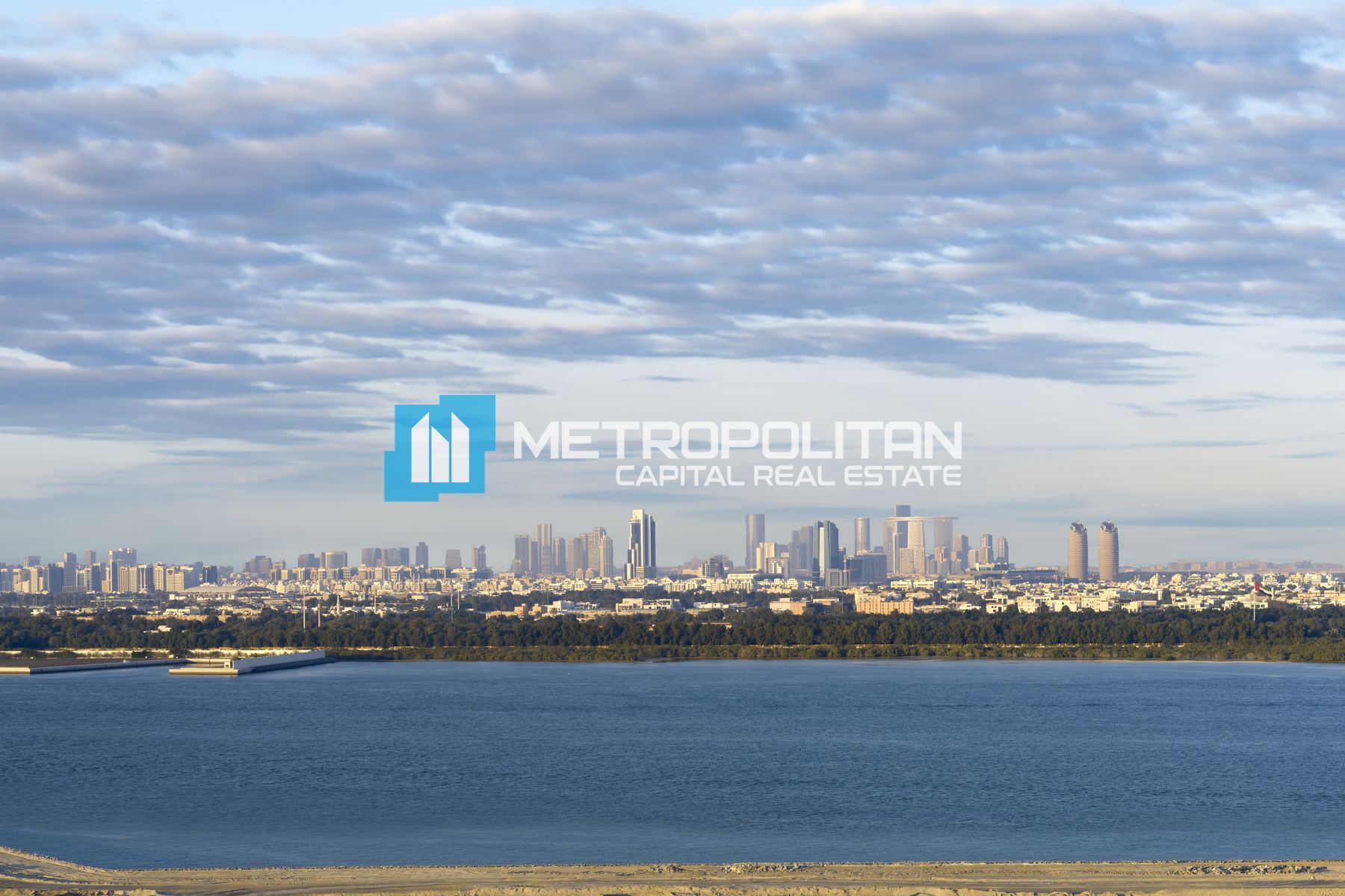 4BR+Office| Skyline, Canal & Park View| Beachfront