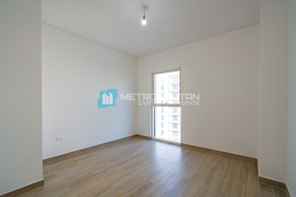 Partial canal View | Prime Location | Balcony