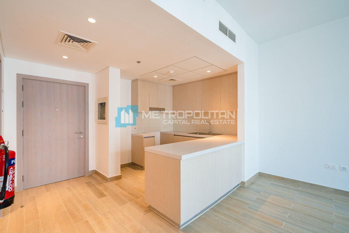 Partial canal View | Prime Location | Balcony