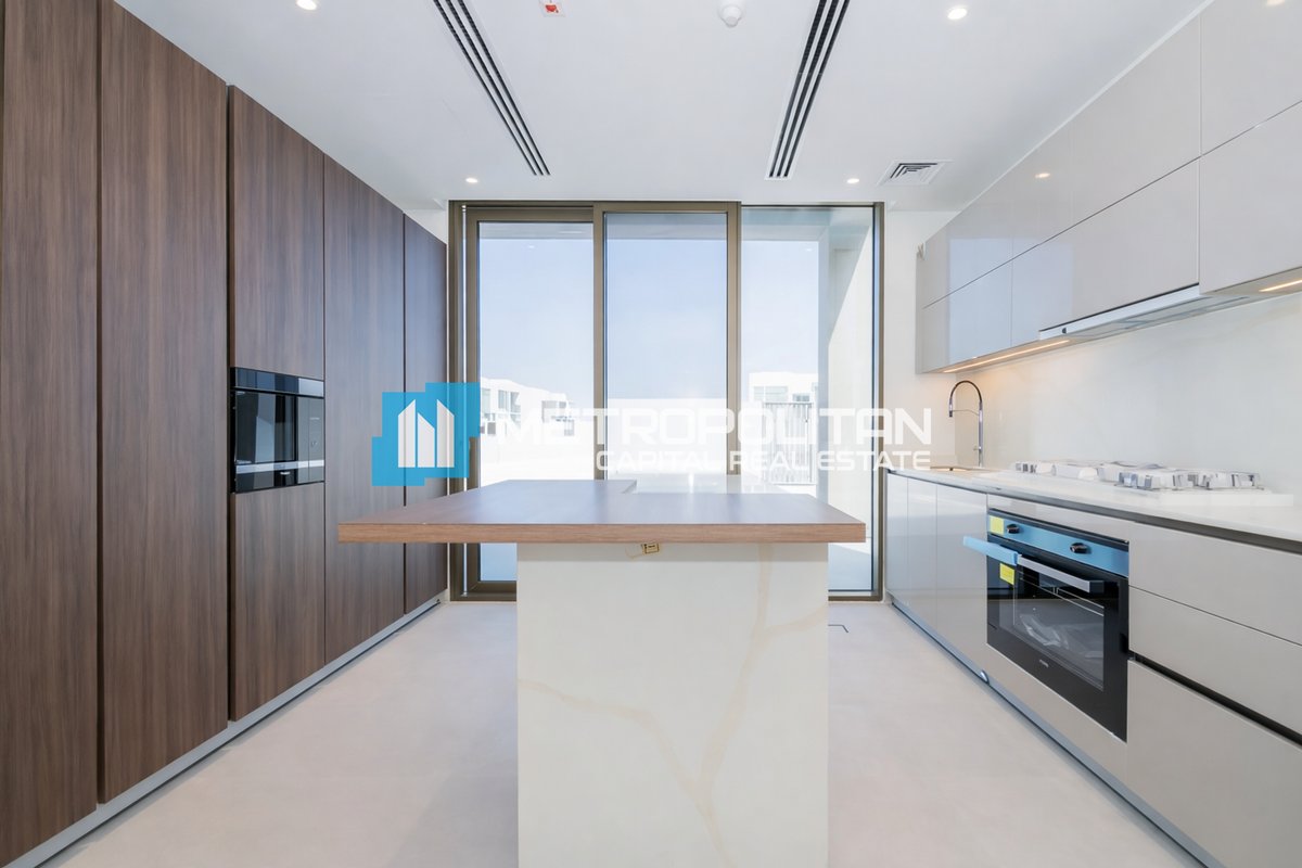 4BR Villa for Sale in Seef Al Jubail, Al Jubail Island - MCS-48326