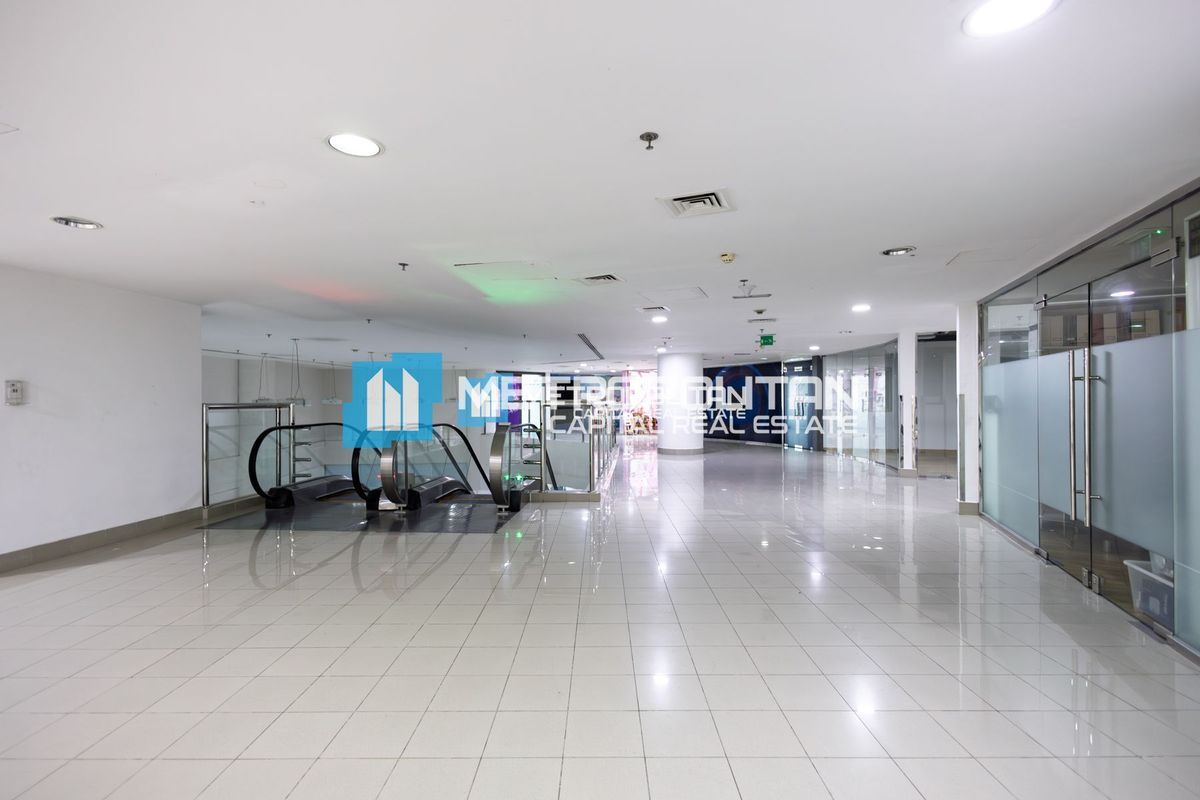 Retail Shop I Vacant I 2 Parking I Ready To Move
