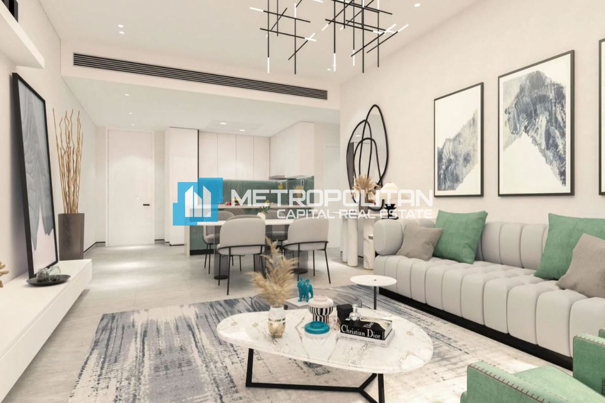 Partial Sea View | Mid Floor | Waterfront Living