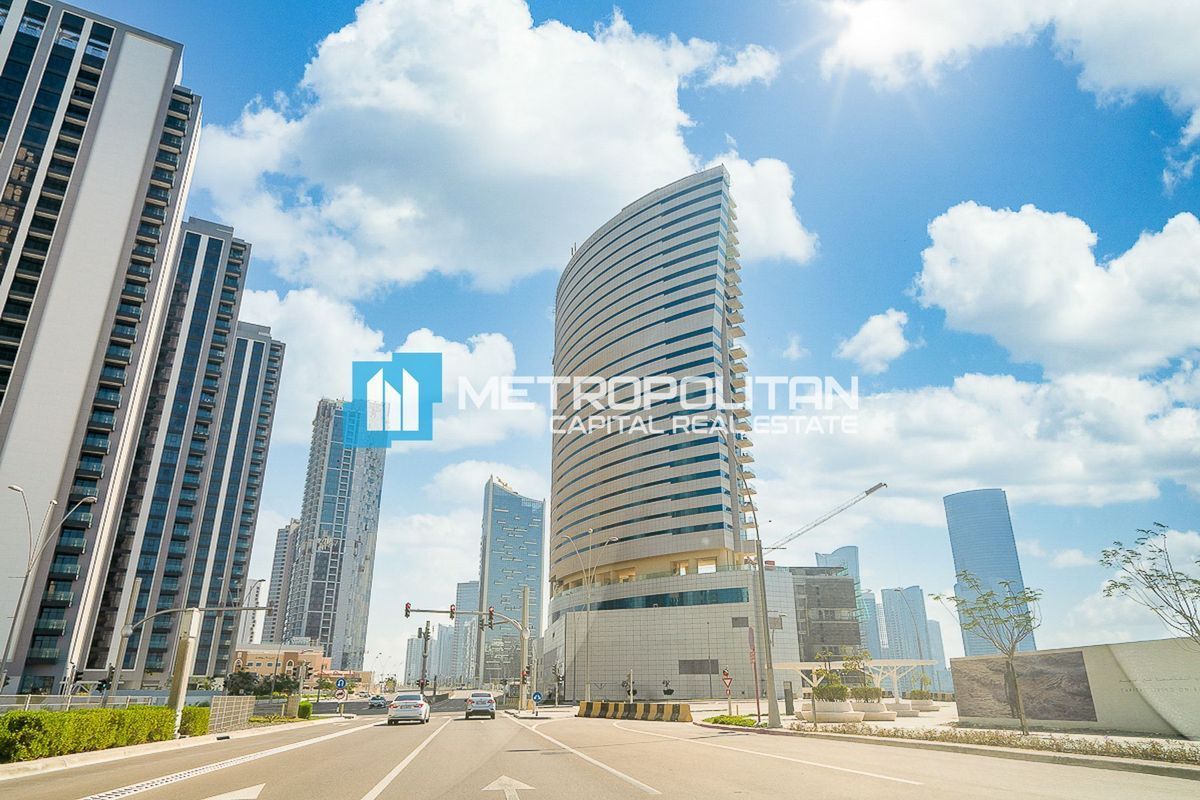 Main Road I Prime location I Vacant I  ROI 7%