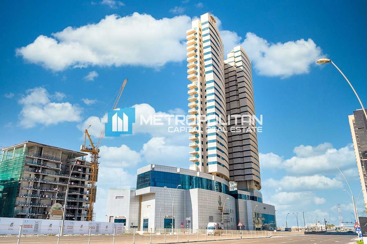 Main Road I Prime location I Vacant I  ROI 7%