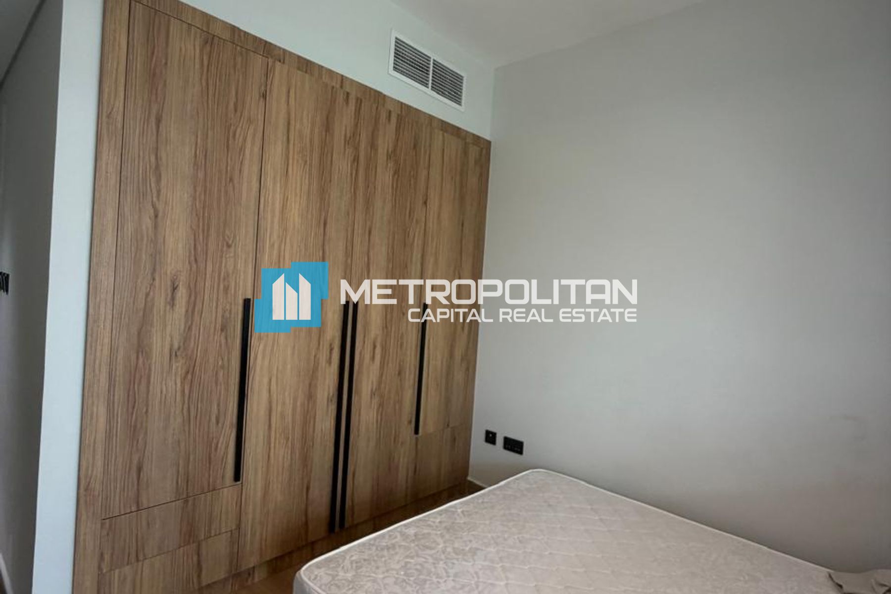 Duplex 3BR w/ Balcony| Canal View| Semi Furnished